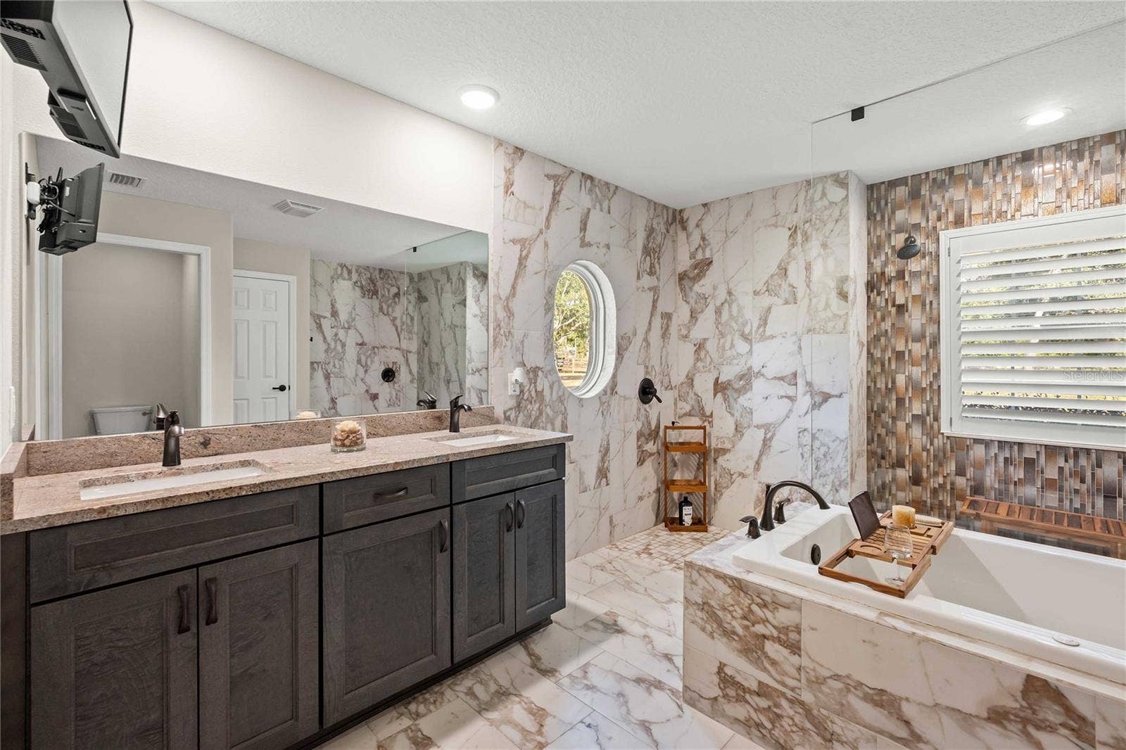 2402 N STAMPEDE DRIVE, Beverly Hills, FL 34465 2402 N STAMPEDE DRIVE, Beverly Hills, FL 34465