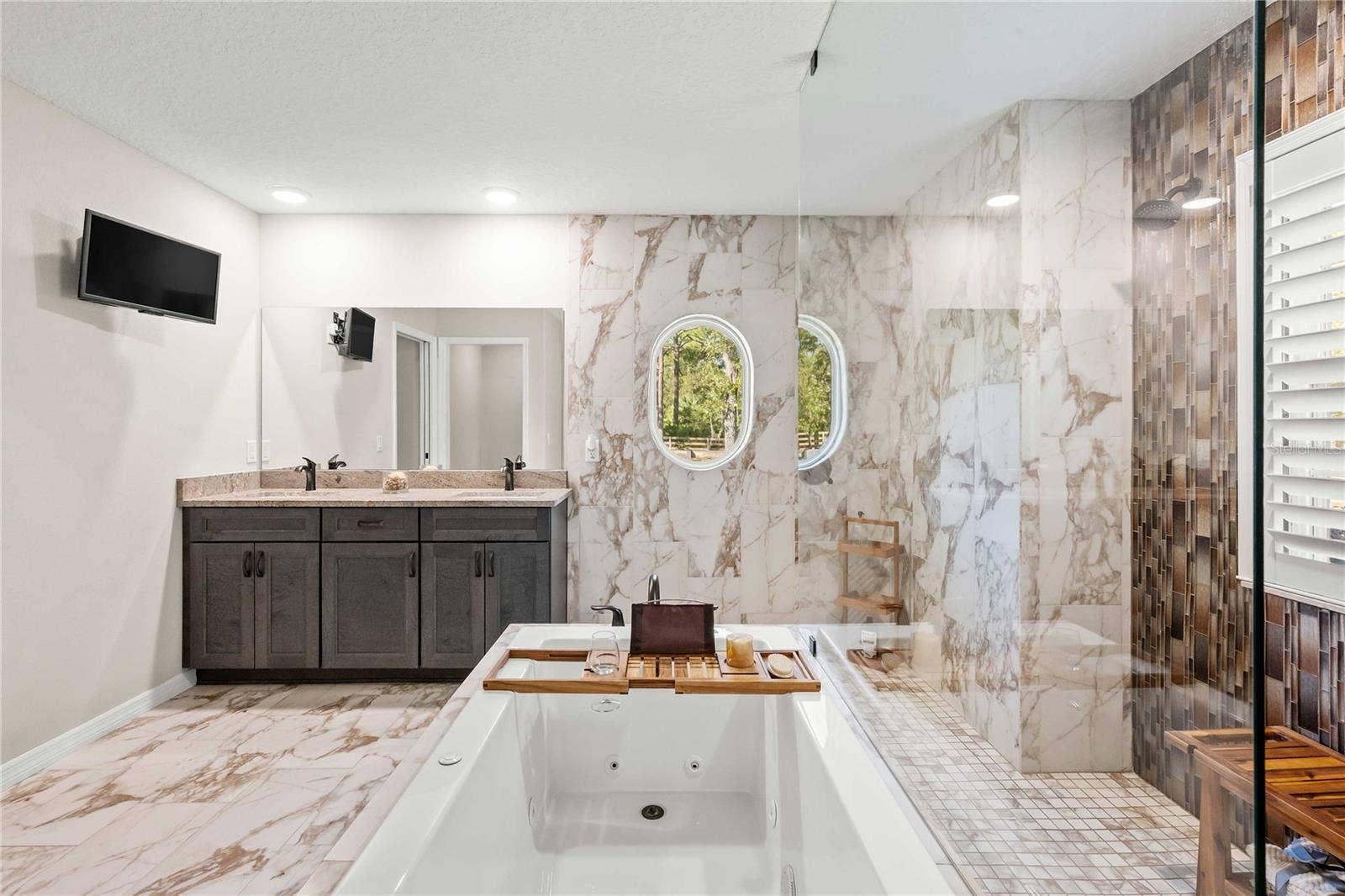 2402 N STAMPEDE DRIVE, Beverly Hills, FL 34465 2402 N STAMPEDE DRIVE, Beverly Hills, FL 34465