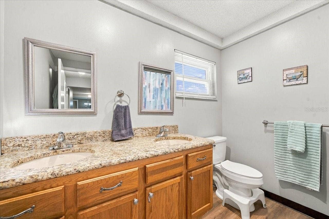 8109 RUMFORD COURT, Hudson, FL 34667 Guest Bathroom