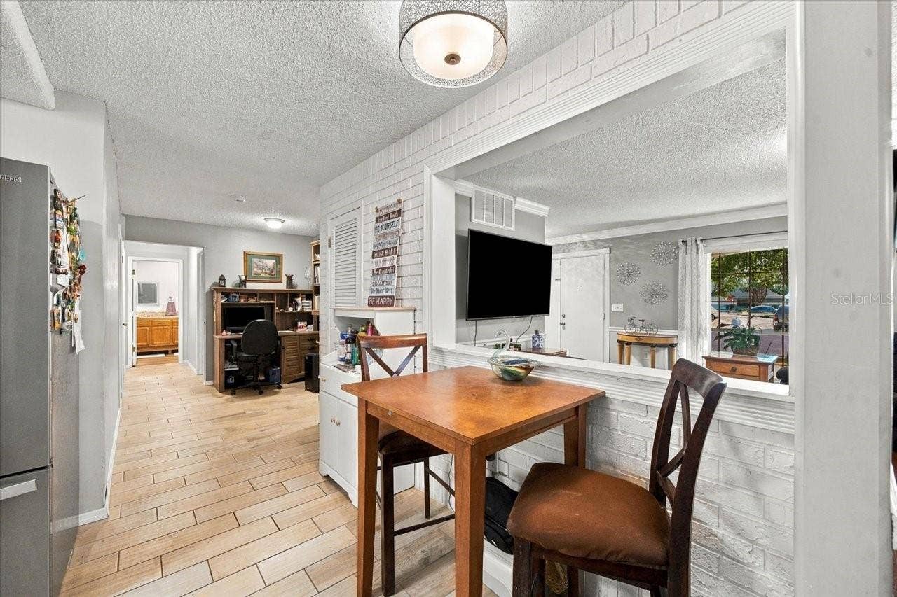 8109 RUMFORD COURT, Hudson, FL 34667 Eat in area
