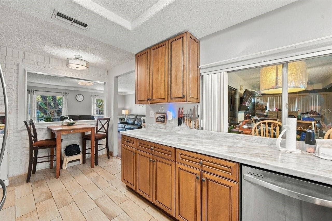 8109 RUMFORD COURT, Hudson, FL 34667 Kitchen