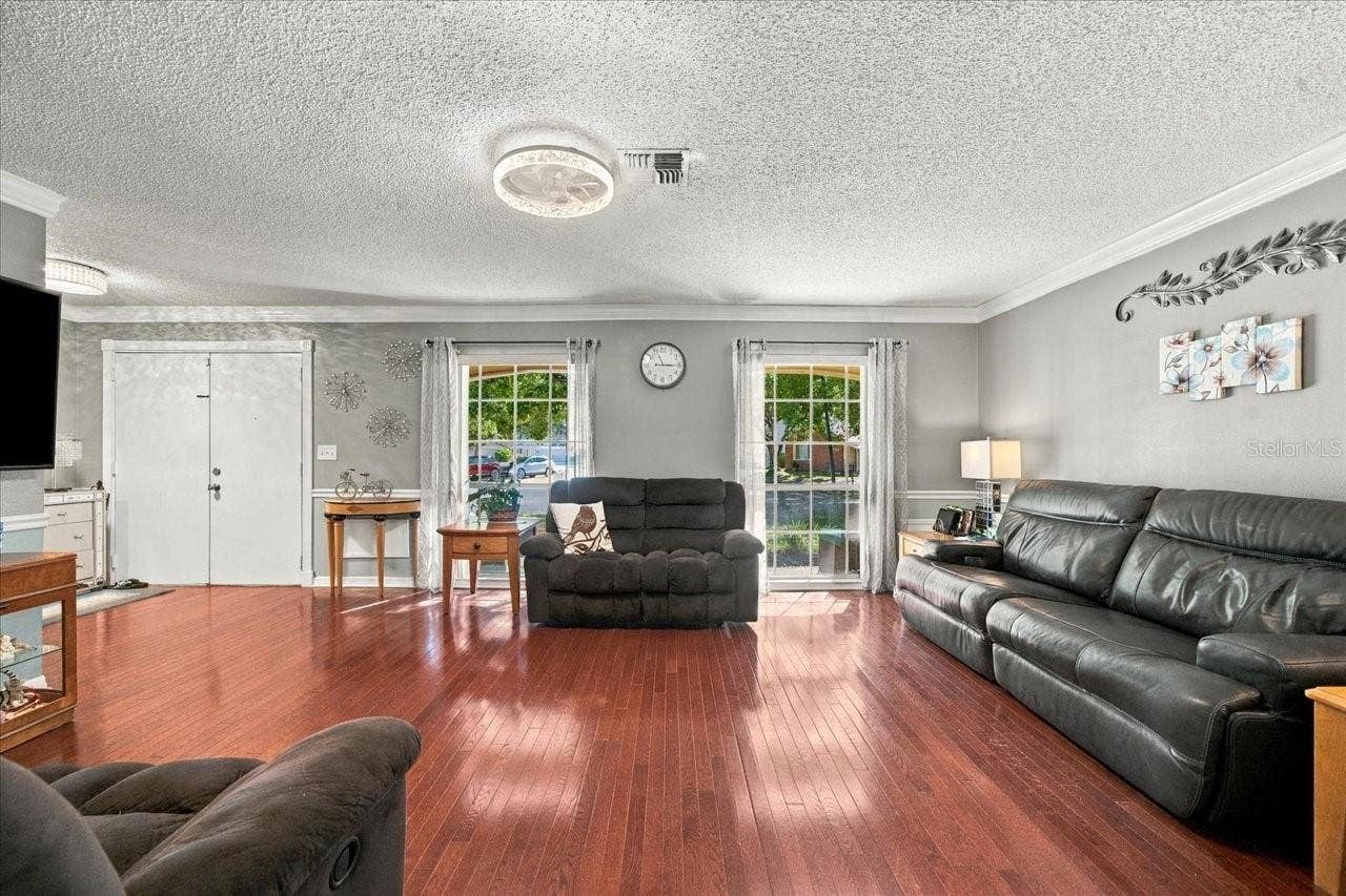 8109 RUMFORD COURT, Hudson, FL 34667 Living Room