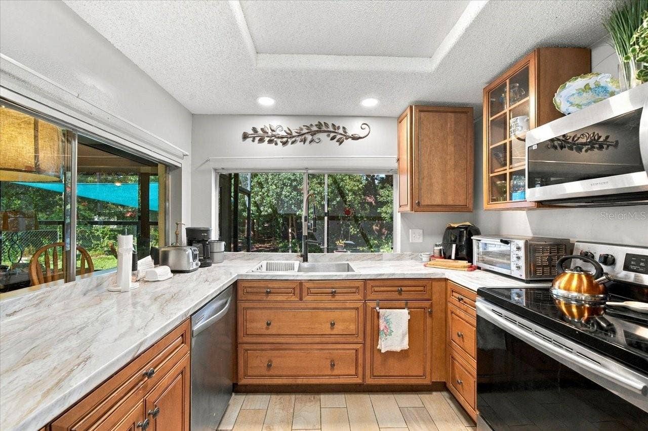 8109 RUMFORD COURT, Hudson, FL 34667 Kitchen
