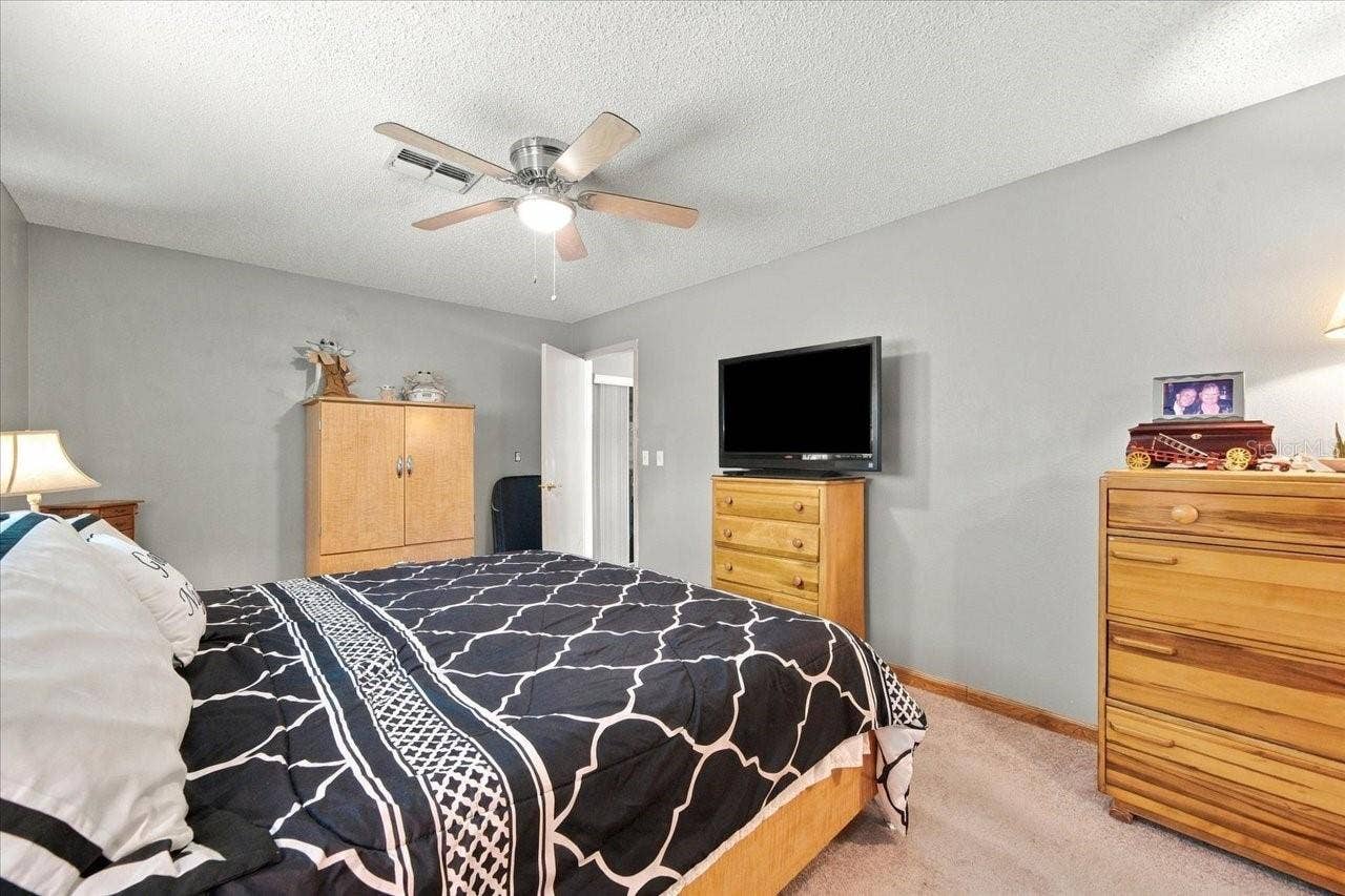 8109 RUMFORD COURT, Hudson, FL 34667 Primary Bedroom