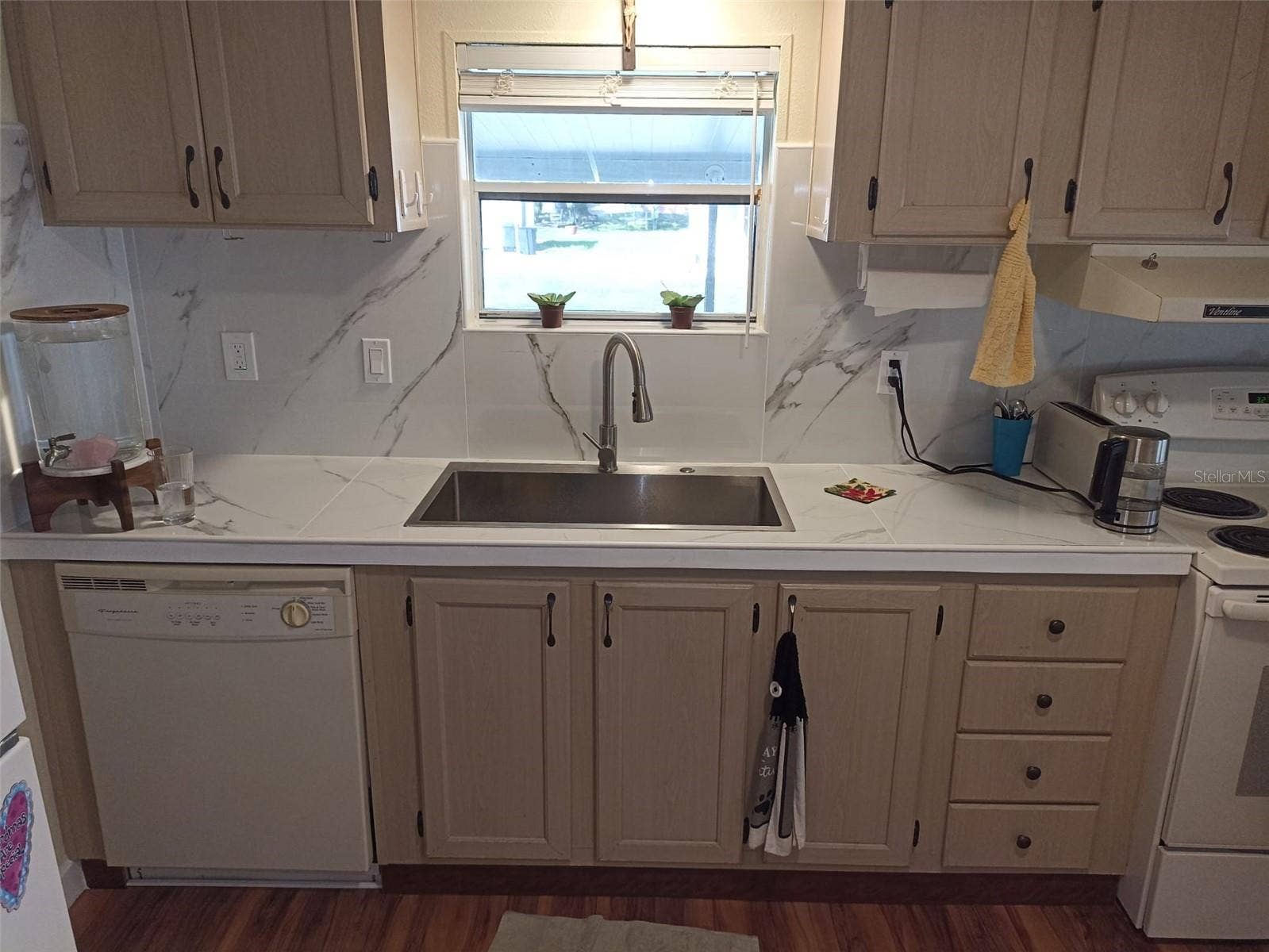 3421 HAMPSHIRE DRIVE, Holiday, FL 34690 3421 HAMPSHIRE DRIVE, Holiday, FL 34690