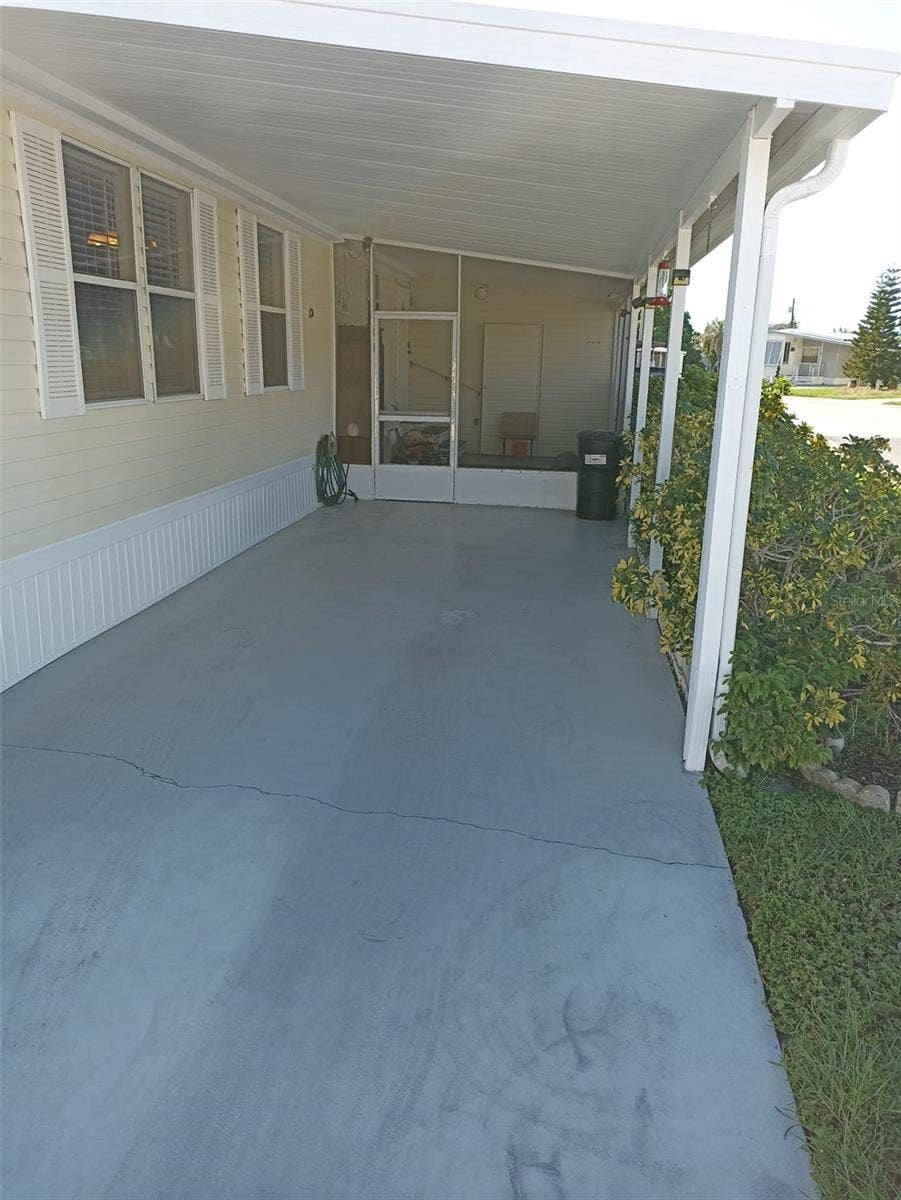 3421 HAMPSHIRE DRIVE, Holiday, FL 34690 3421 HAMPSHIRE DRIVE, Holiday, FL 34690