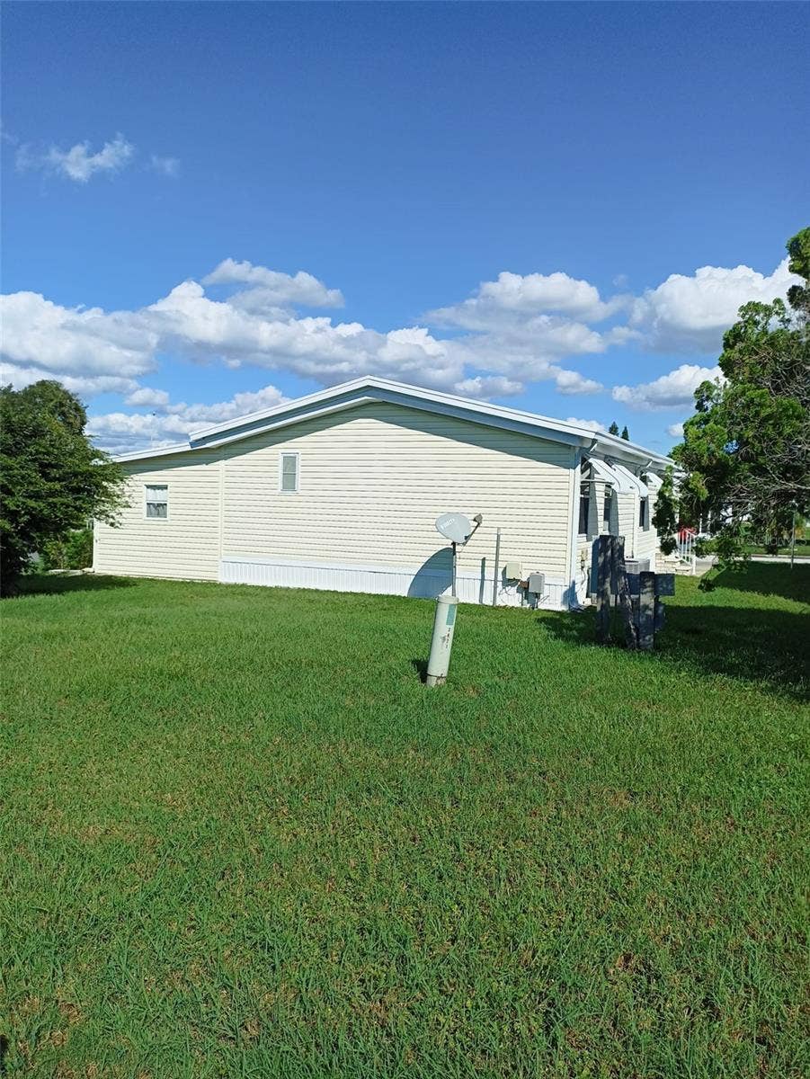 3421 HAMPSHIRE DRIVE, Holiday, FL 34690 3421 HAMPSHIRE DRIVE, Holiday, FL 34690