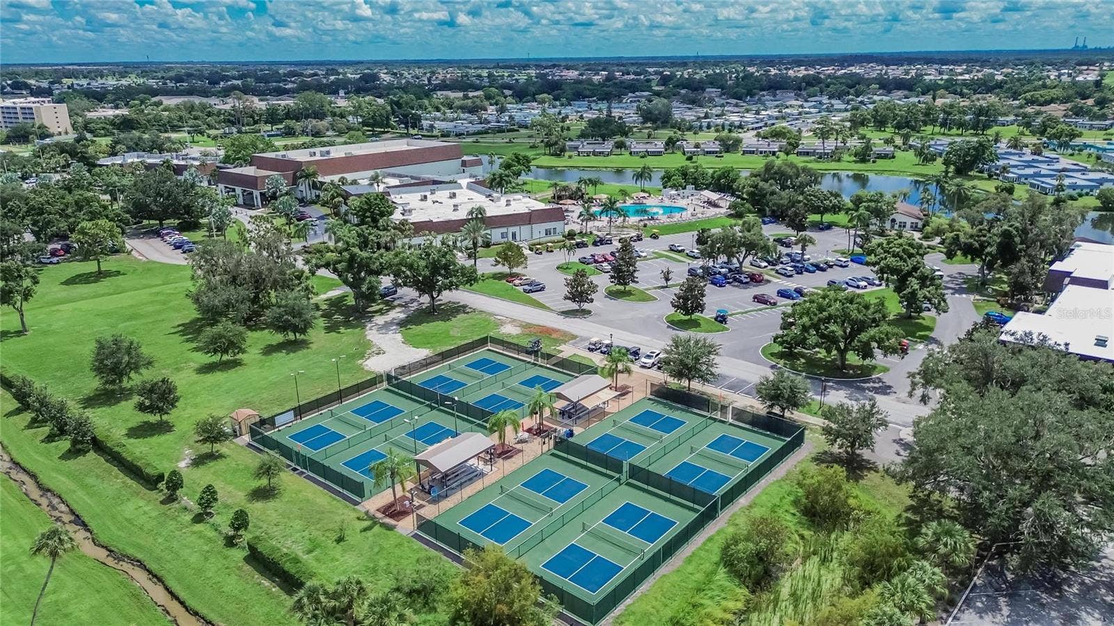 2017 HULLHOUSE DRIVE, Sun City Center, FL 33573 2017 HULLHOUSE DRIVE, Sun City Center, FL 33573