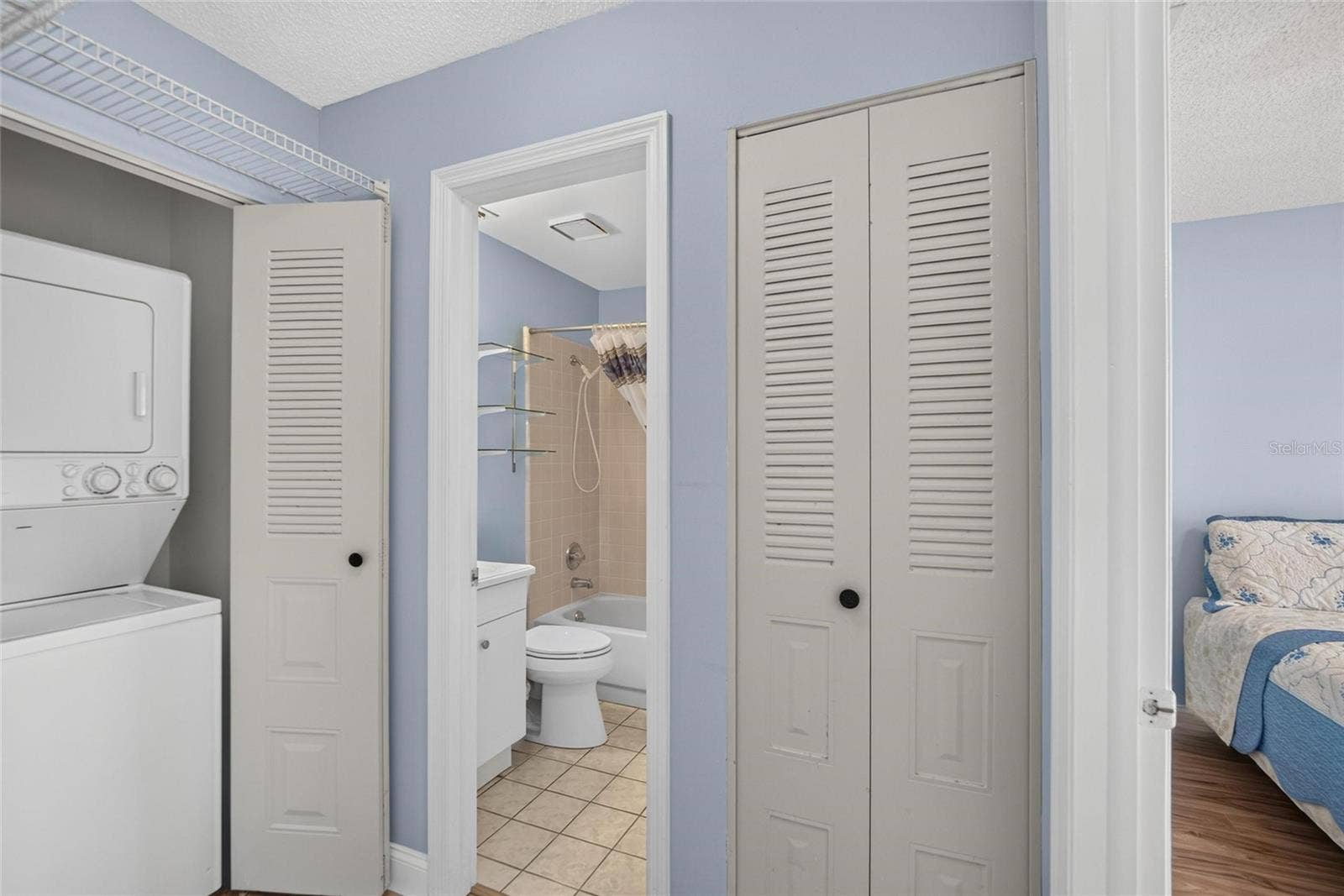 2017 HULLHOUSE DRIVE, Sun City Center, FL 33573 2017 HULLHOUSE DRIVE, Sun City Center, FL 33573