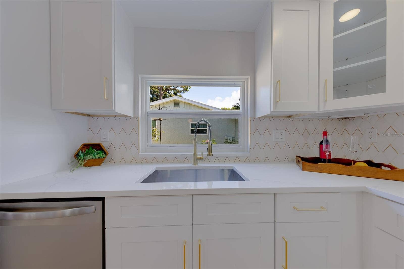 7149 CHANNELSIDE LANE N, Pinellas Park, FL 33781