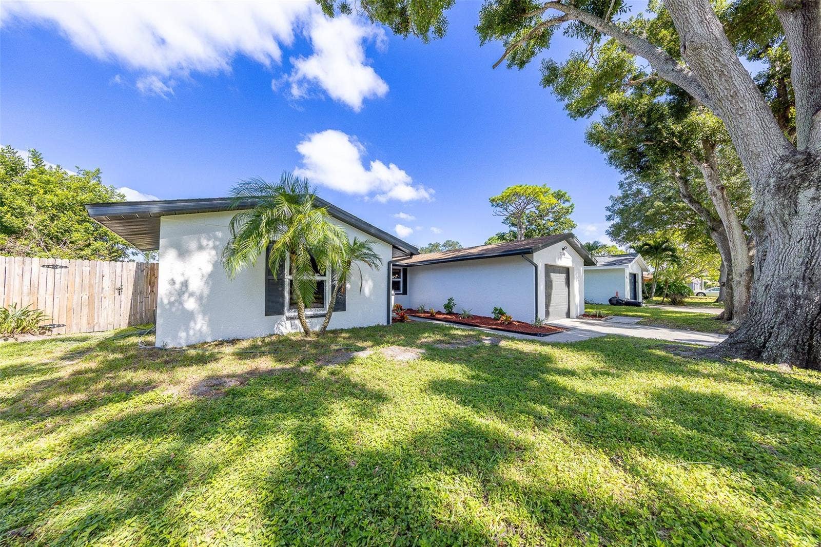 7149 CHANNELSIDE LANE N, Pinellas Park, FL 33781