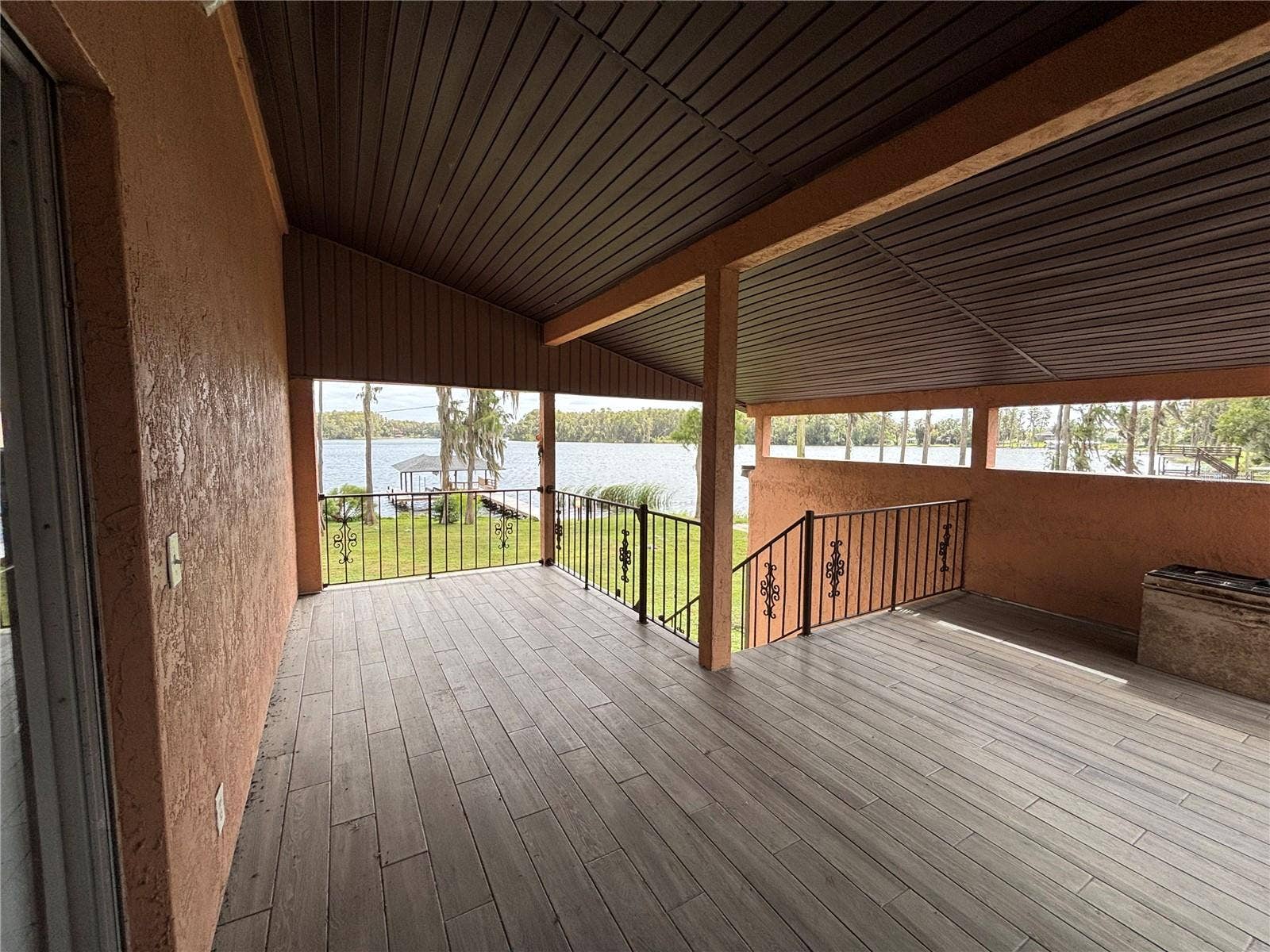 21335 COAKLEY LANE, #B-Loft, Land O Lakes, FL 34639 21335 COAKLEY LANE, #B-Loft, Land O Lakes, FL 34639