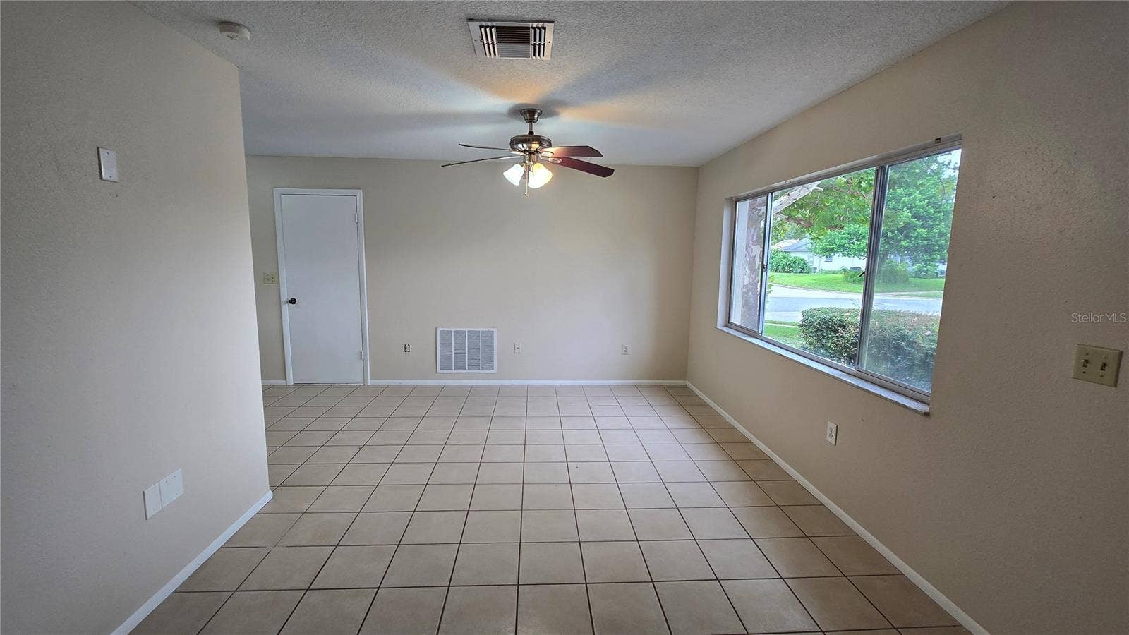 12817 WOODBINE DRIVE, Hudson, FL 34667 12817 WOODBINE DRIVE, Hudson, FL 34667