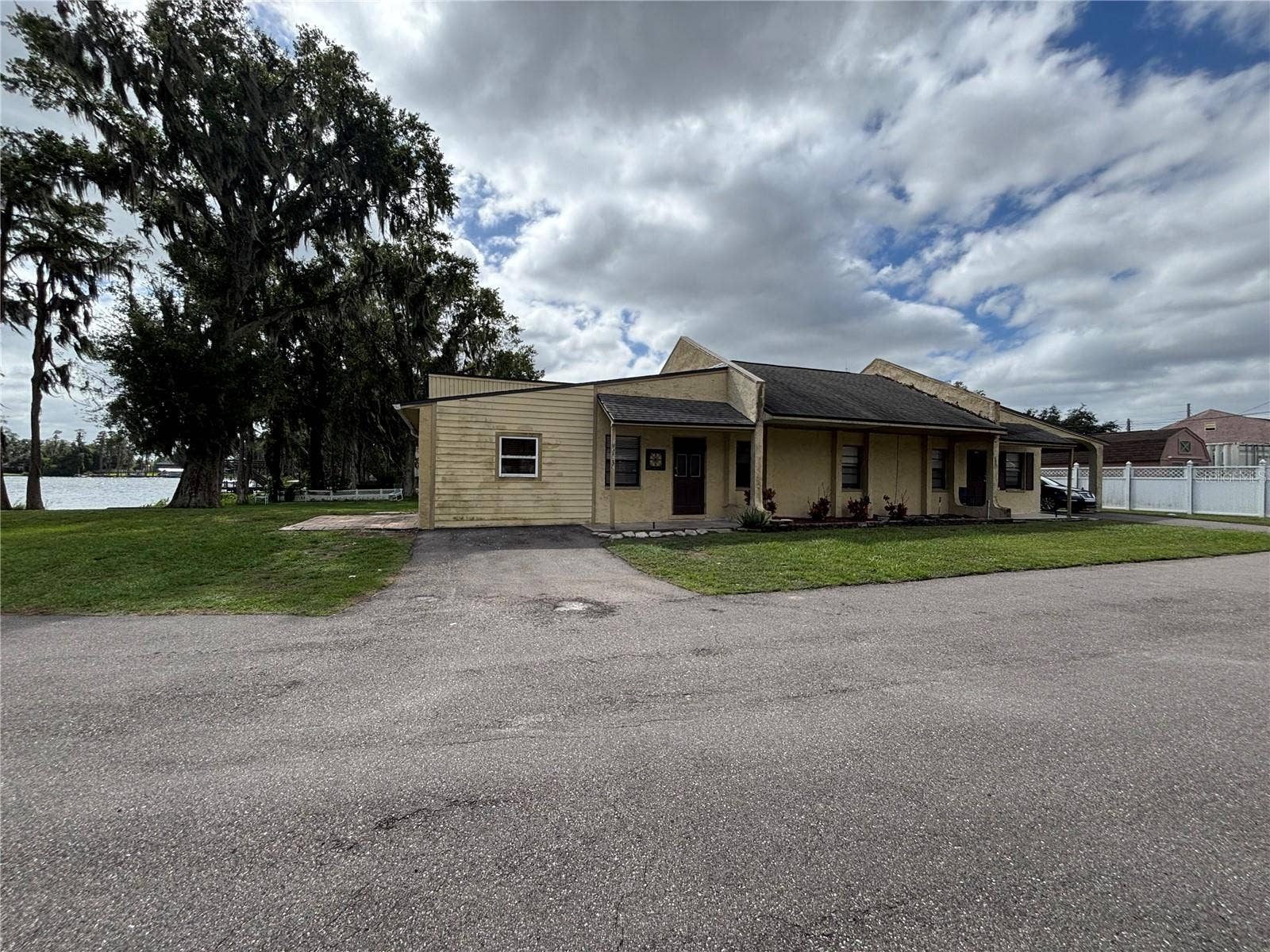 21334 COAKLEY, Land O Lakes, FL 34639 21334 COAKLEY, Land O Lakes, FL 34639
