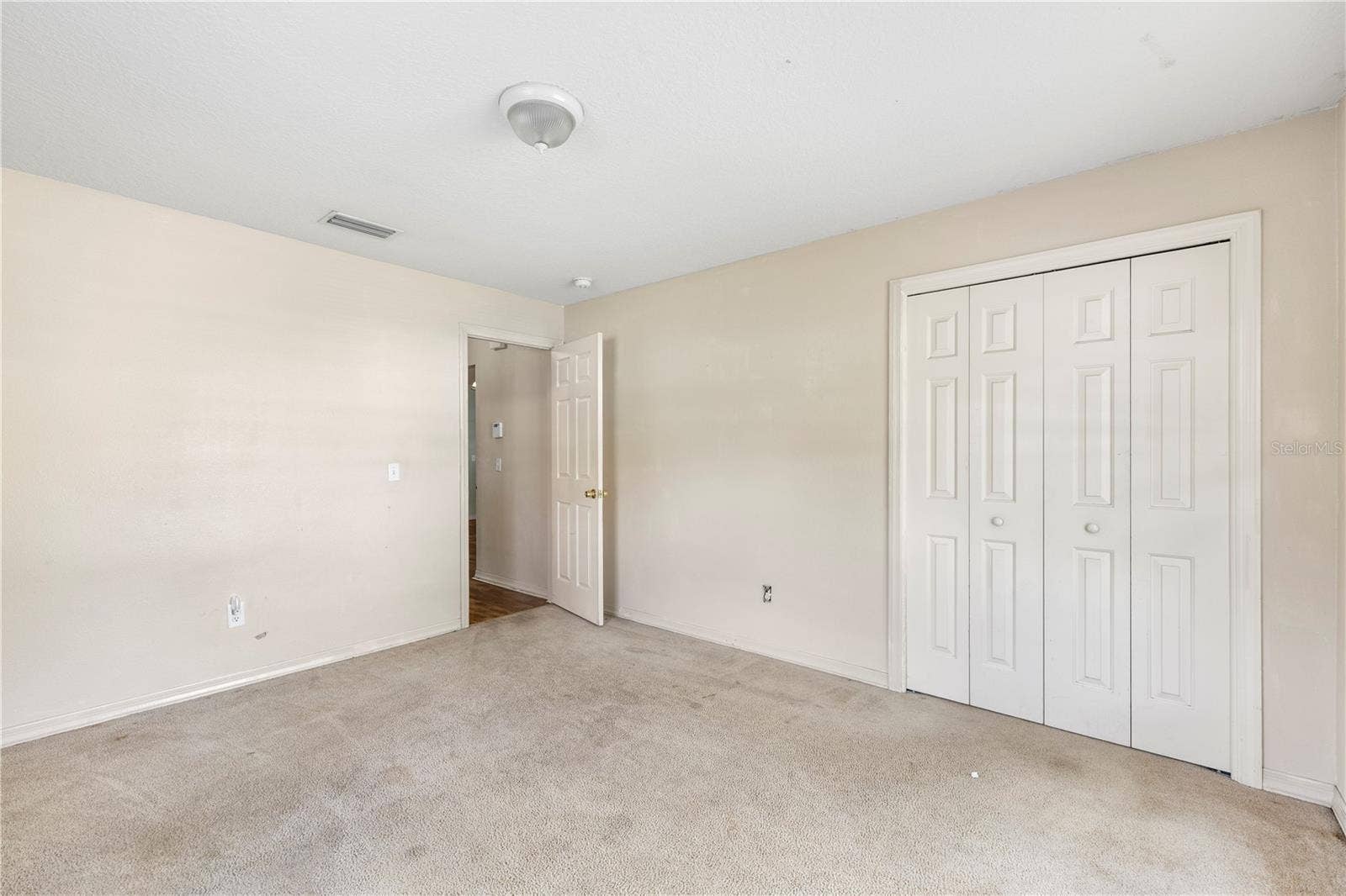 4201 E WILMA STREET, Tampa, FL 33617