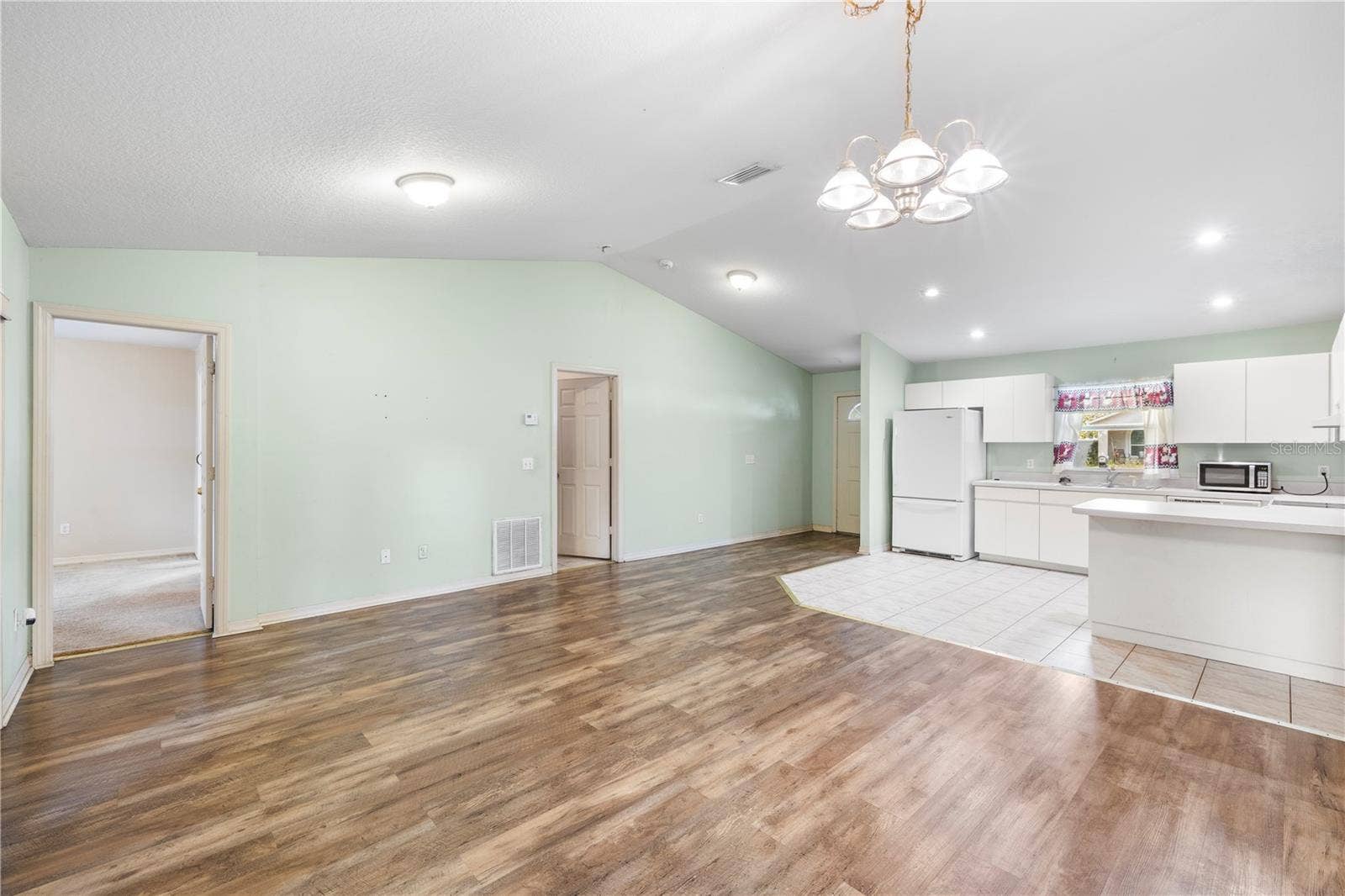 4201 E WILMA STREET, Tampa, FL 33617