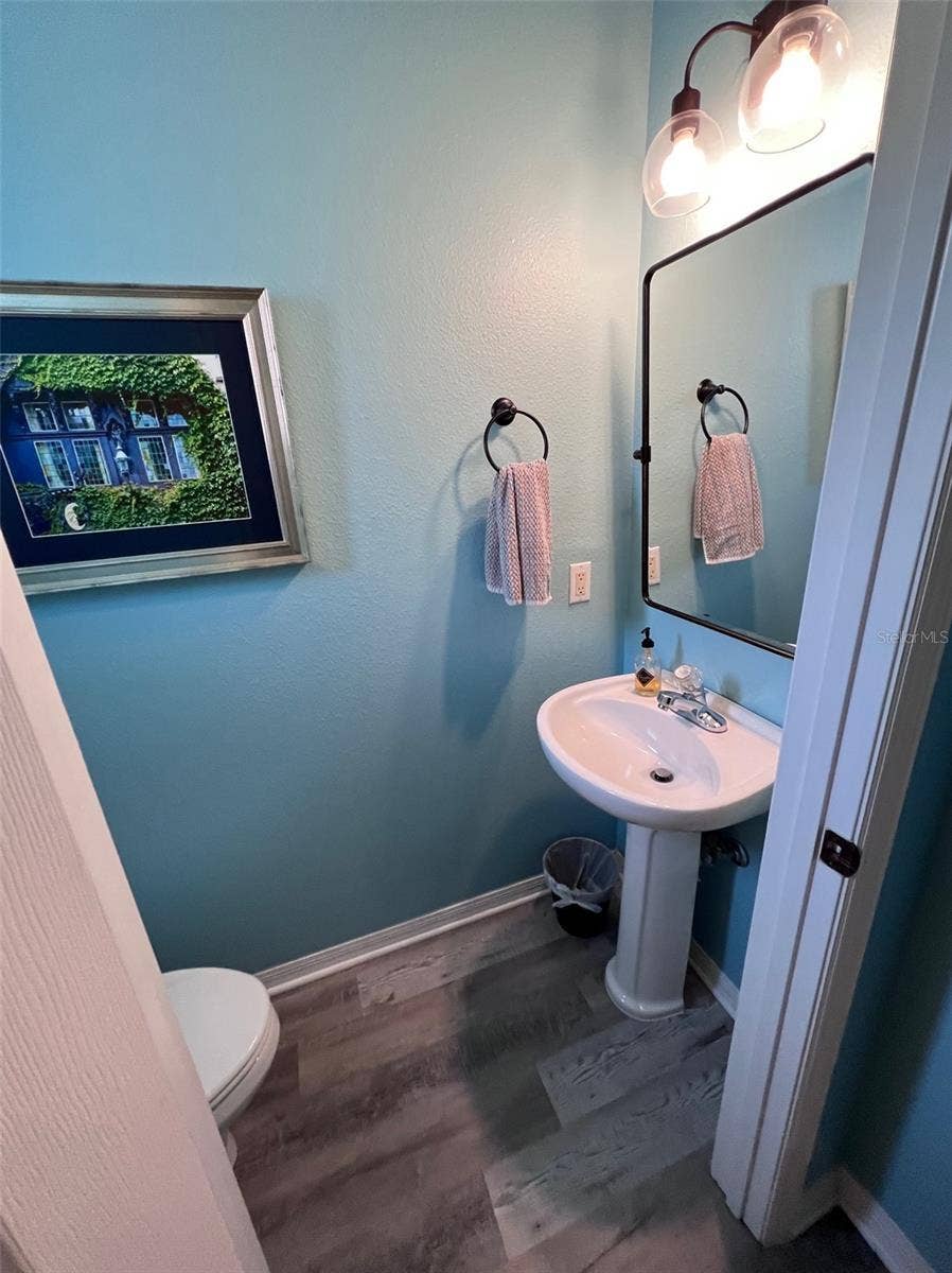 411 S MELVILLE AVENUE, #4, Tampa, FL 33606 411 S MELVILLE AVENUE, #4, Tampa, FL 33606