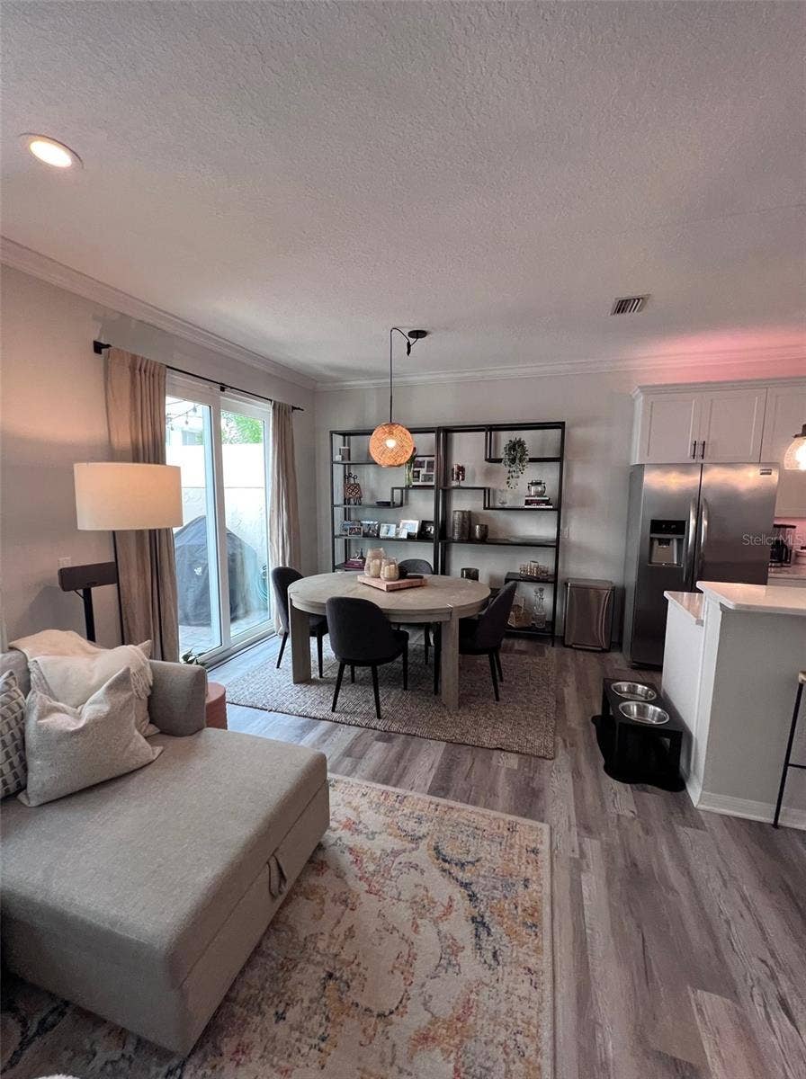 411 S MELVILLE AVENUE, #4, Tampa, FL 33606 411 S MELVILLE AVENUE, #4, Tampa, FL 33606