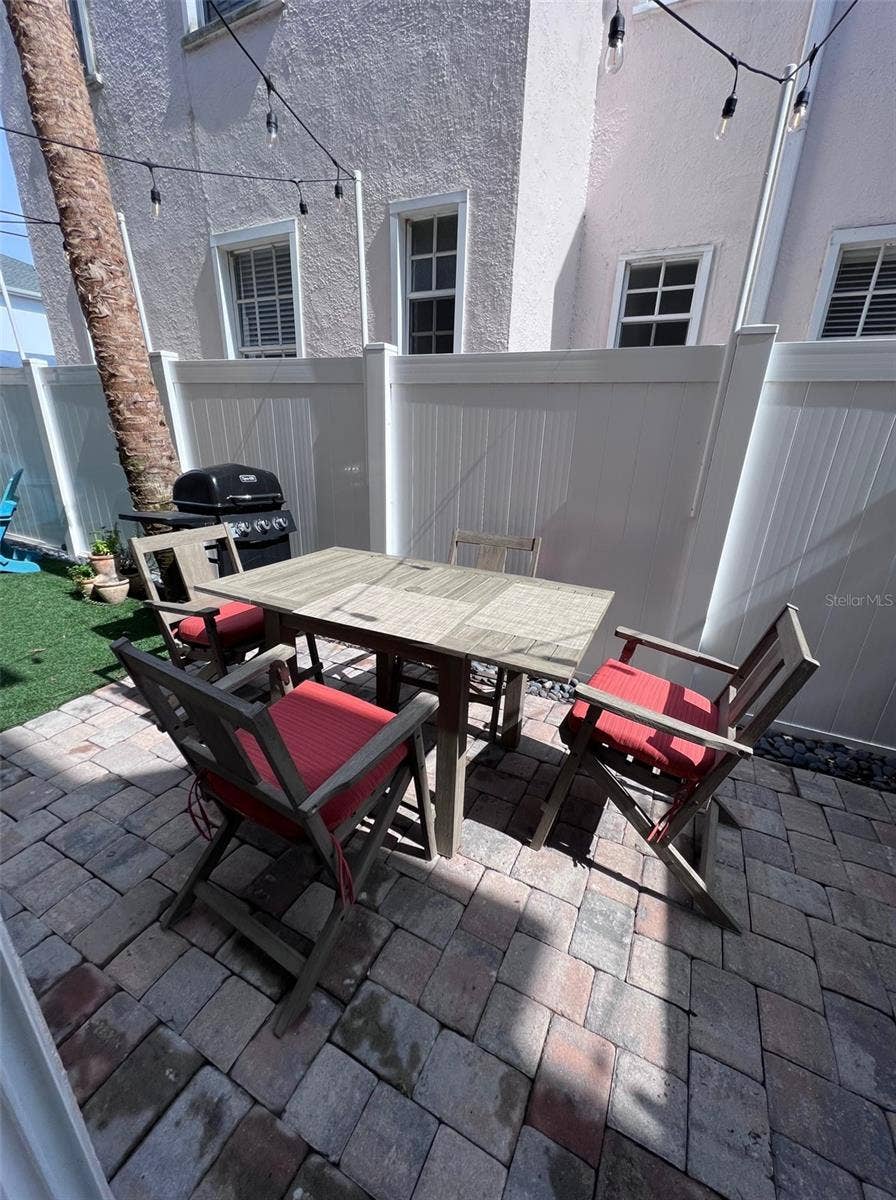 411 S MELVILLE AVENUE, #4, Tampa, FL 33606 411 S MELVILLE AVENUE, #4, Tampa, FL 33606