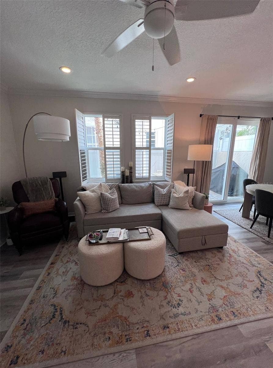 411 S MELVILLE AVENUE, #4, Tampa, FL 33606 411 S MELVILLE AVENUE, #4, Tampa, FL 33606