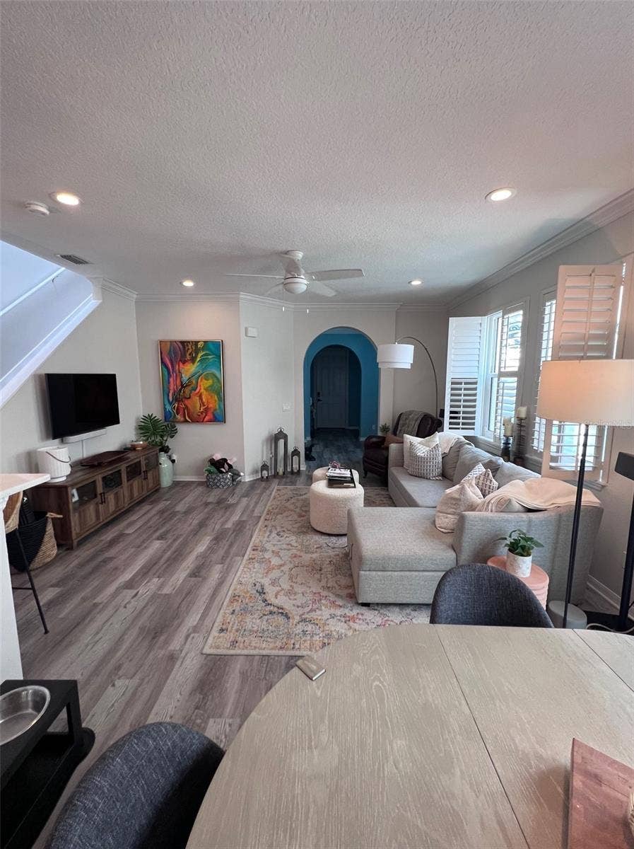 411 S MELVILLE AVENUE, #4, Tampa, FL 33606 411 S MELVILLE AVENUE, #4, Tampa, FL 33606