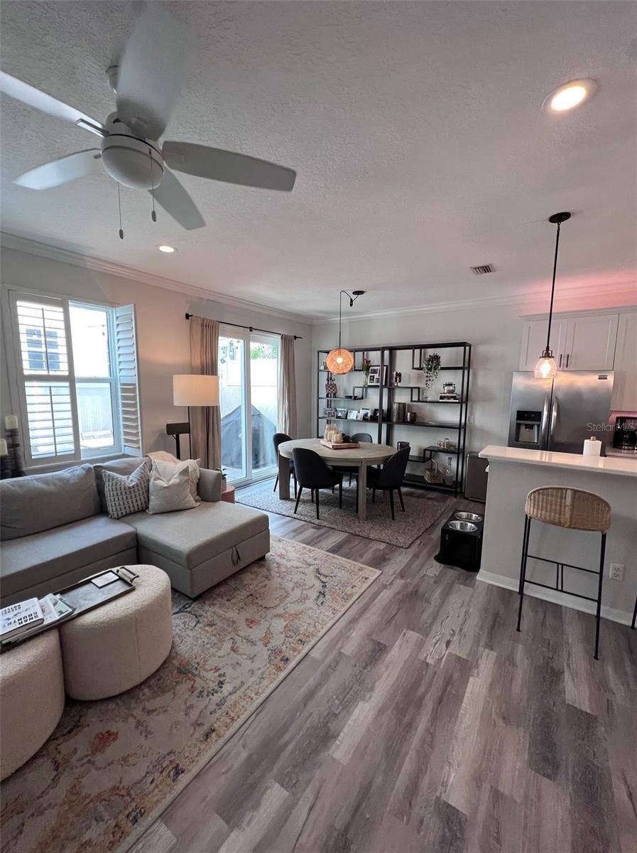411 S MELVILLE AVENUE, #4, Tampa, FL 33606 411 S MELVILLE AVENUE, #4, Tampa, FL 33606