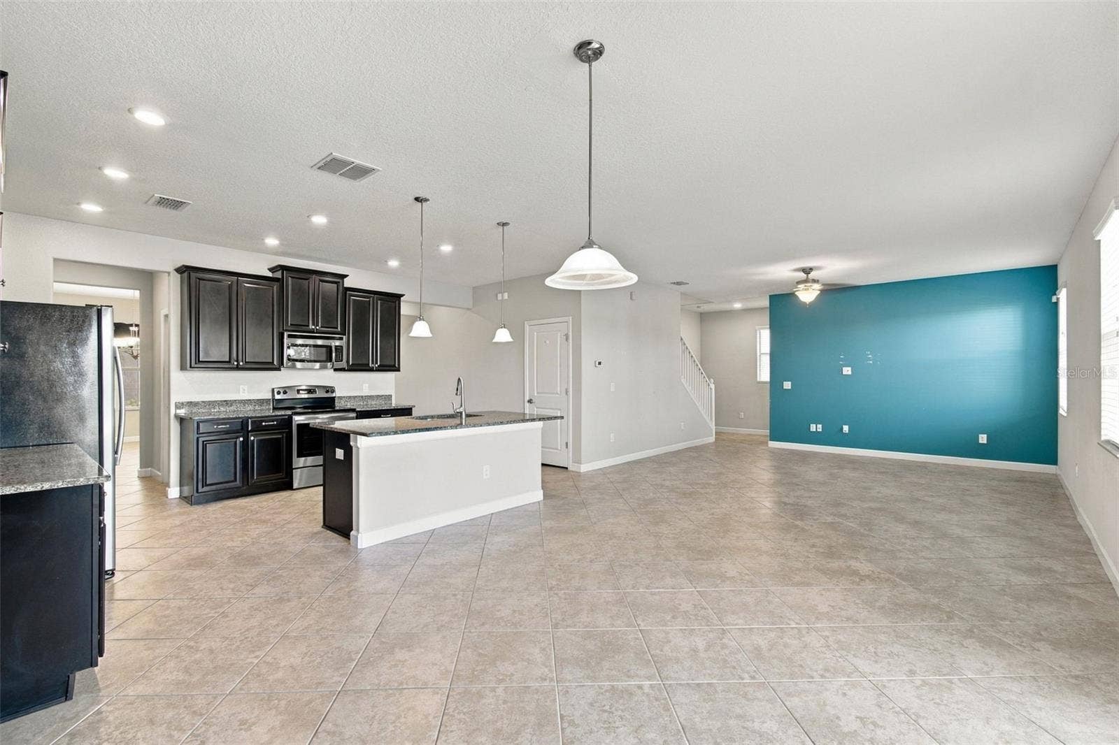 12317 BALLENTRAE FOREST DRIVE, Riverview, FL 33579 12317 BALLENTRAE FOREST DRIVE, Riverview, FL 33579