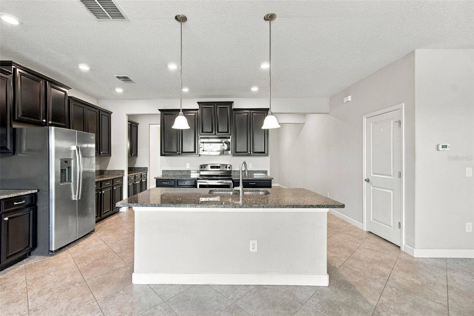 12317 BALLENTRAE FOREST DRIVE, Riverview, FL 33579 12317 BALLENTRAE FOREST DRIVE, Riverview, FL 33579
