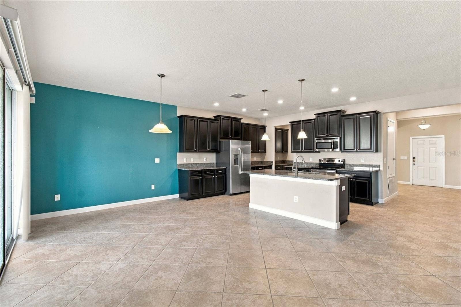 12317 BALLENTRAE FOREST DRIVE, Riverview, FL 33579 12317 BALLENTRAE FOREST DRIVE, Riverview, FL 33579