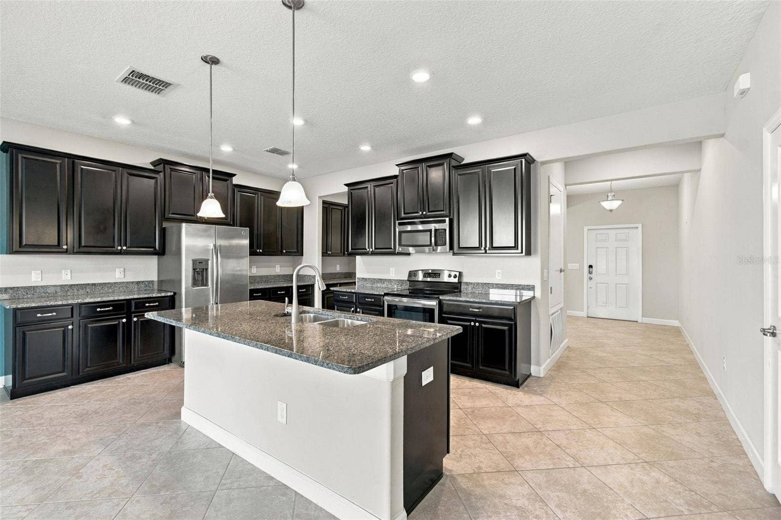 12317 BALLENTRAE FOREST DRIVE, Riverview, FL 33579 12317 BALLENTRAE FOREST DRIVE, Riverview, FL 33579