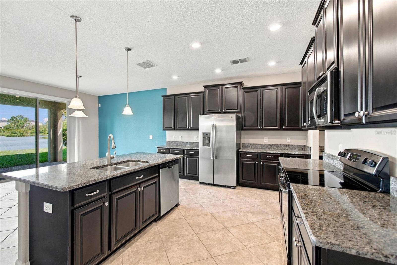 12317 BALLENTRAE FOREST DRIVE, Riverview, FL 33579 12317 BALLENTRAE FOREST DRIVE, Riverview, FL 33579