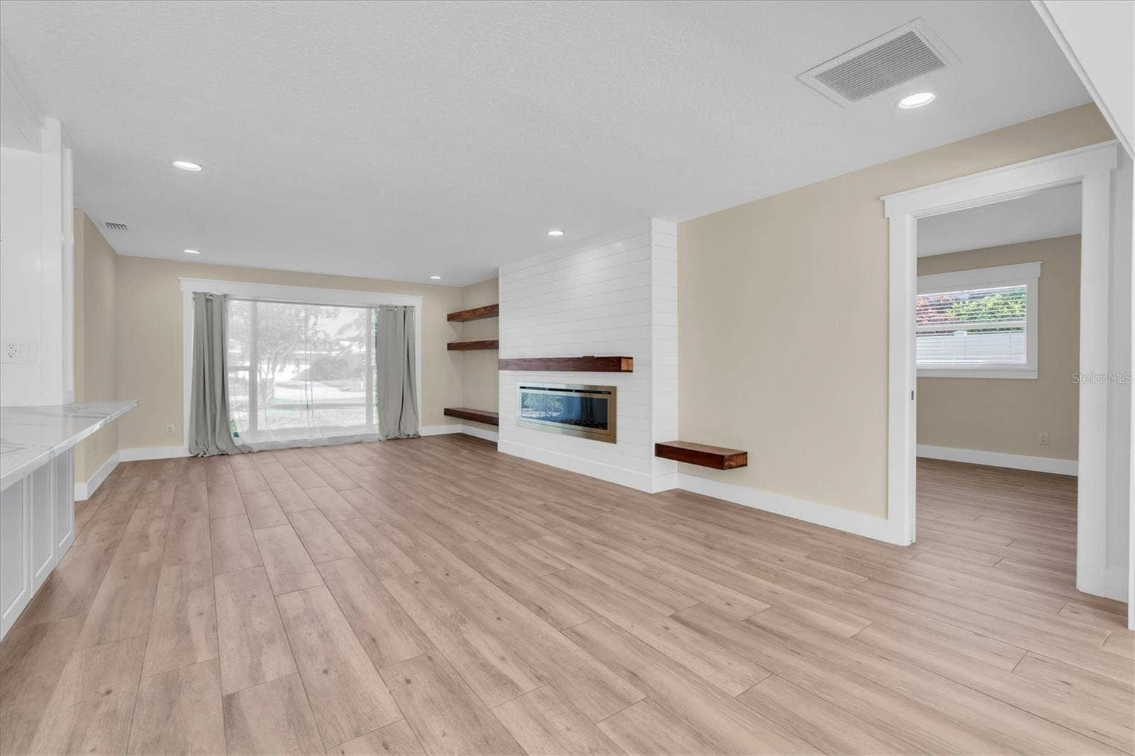 14968 IMPERIAL POINT DRIVE N, Largo, FL 33774 14968 IMPERIAL POINT DRIVE N, Largo, FL 33774