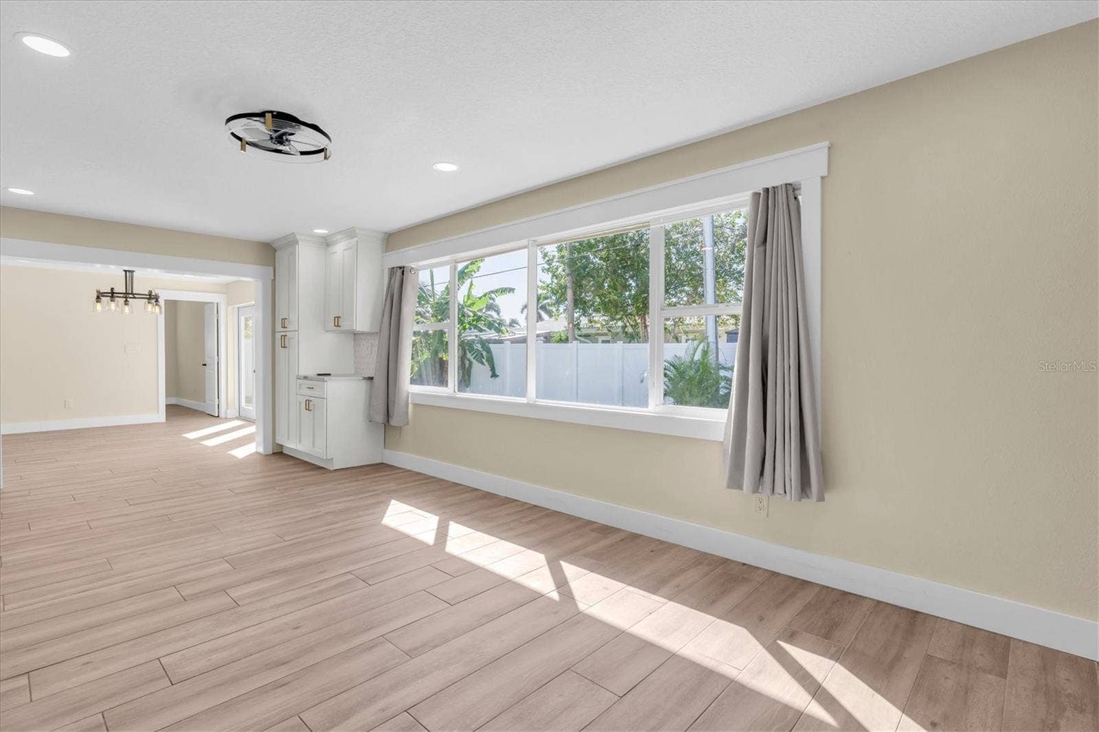 14968 IMPERIAL POINT DRIVE N, Largo, FL 33774 14968 IMPERIAL POINT DRIVE N, Largo, FL 33774