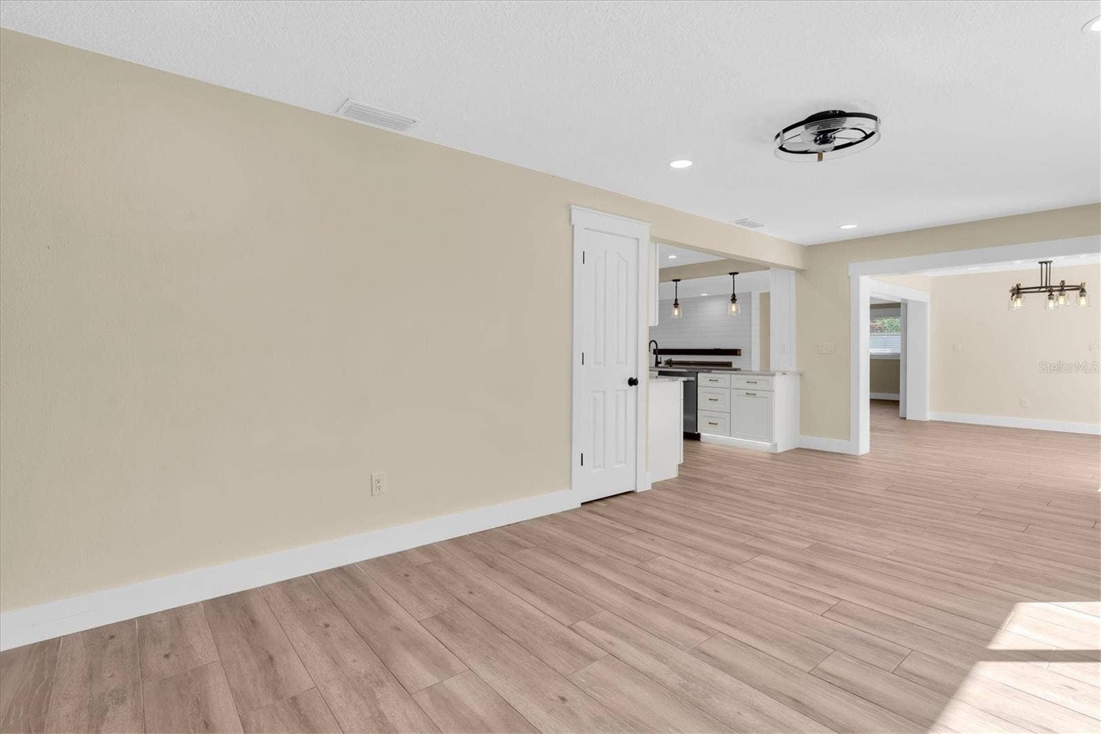 14968 IMPERIAL POINT DRIVE N, Largo, FL 33774 14968 IMPERIAL POINT DRIVE N, Largo, FL 33774