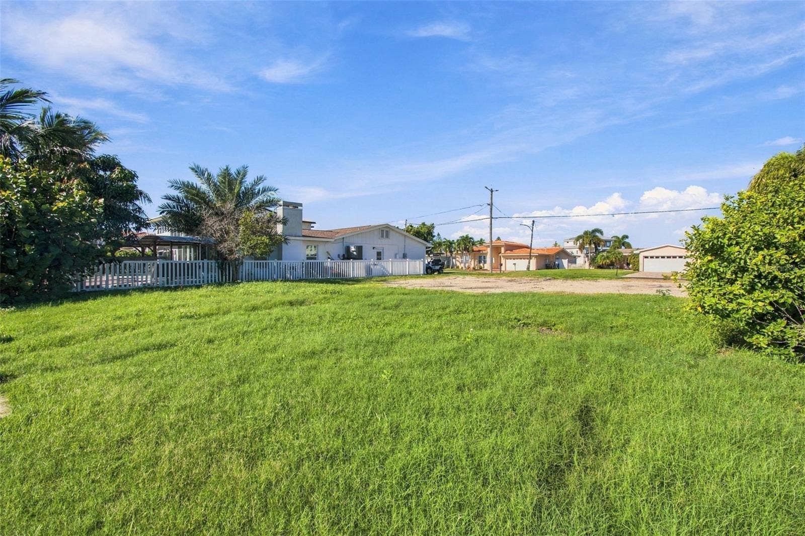 553 CRYSTAL DRIVE, Madeira Beach, FL 33708 553 CRYSTAL DRIVE, Madeira Beach, FL 33708