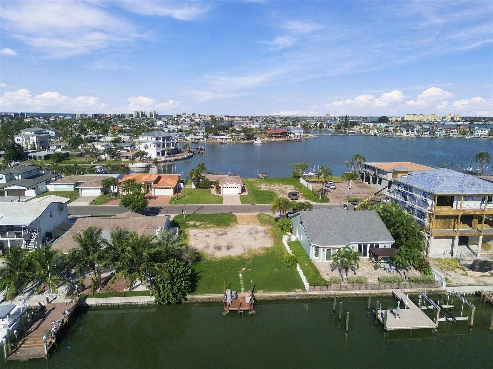 553 CRYSTAL DRIVE, Madeira Beach, FL 33708 553 CRYSTAL DRIVE, Madeira Beach, FL 33708