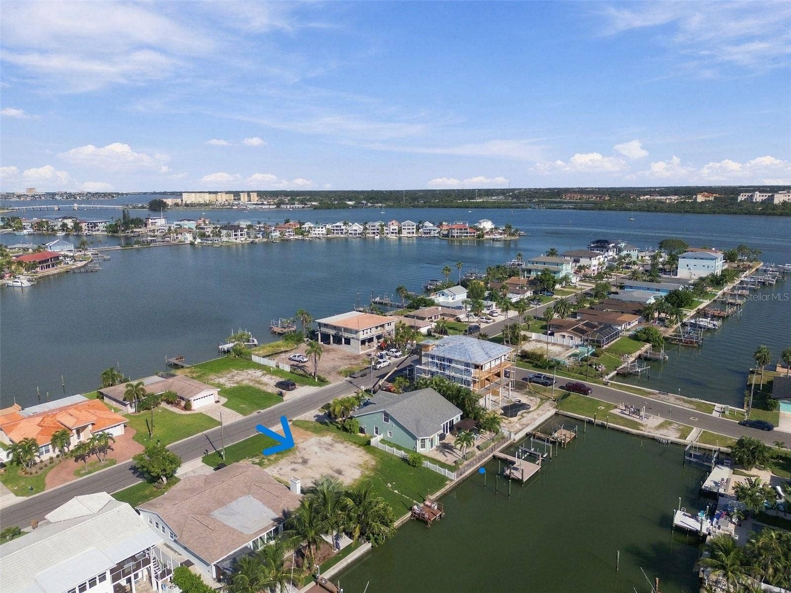 553 CRYSTAL DRIVE, Madeira Beach, FL 33708 553 CRYSTAL DRIVE, Madeira Beach, FL 33708