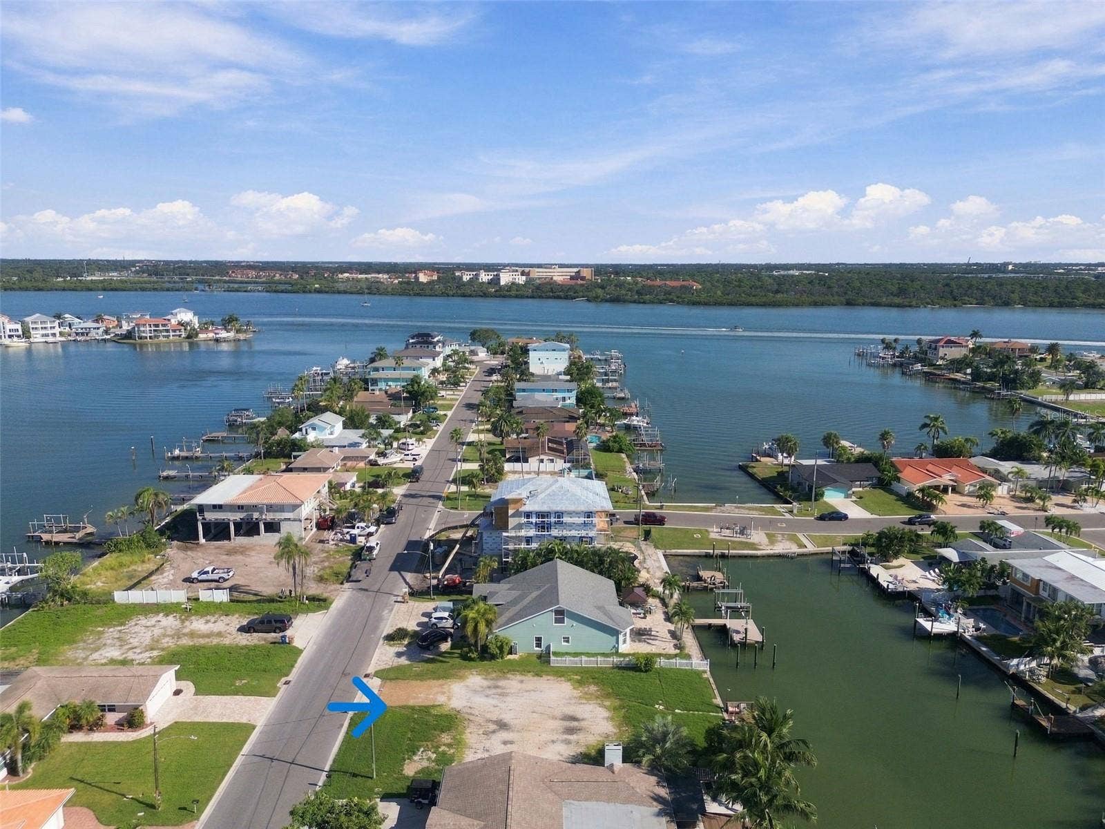 553 CRYSTAL DRIVE, Madeira Beach, FL 33708 553 CRYSTAL DRIVE, Madeira Beach, FL 33708
