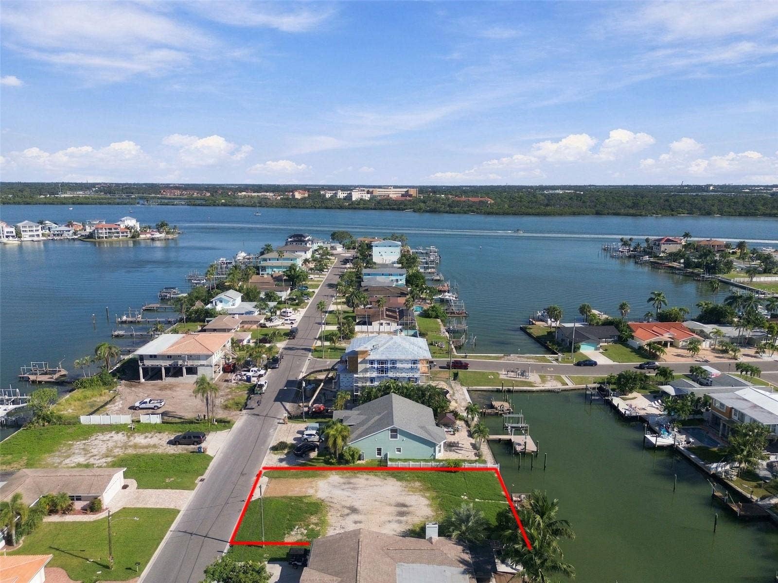 553 CRYSTAL DRIVE, Madeira Beach, FL 33708 553 CRYSTAL DRIVE, Madeira Beach, FL 33708