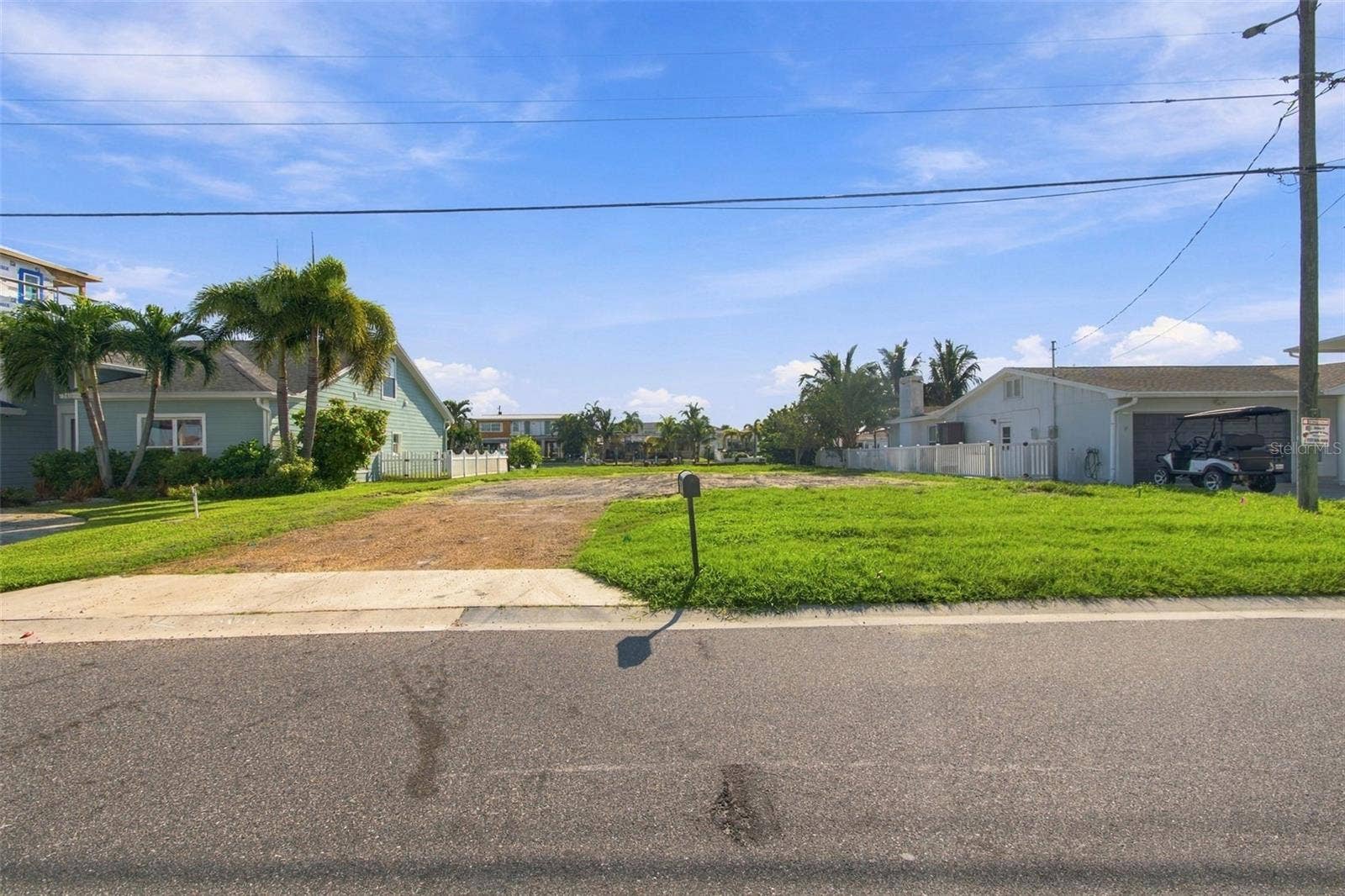 553 CRYSTAL DRIVE, Madeira Beach, FL 33708 553 CRYSTAL DRIVE, Madeira Beach, FL 33708