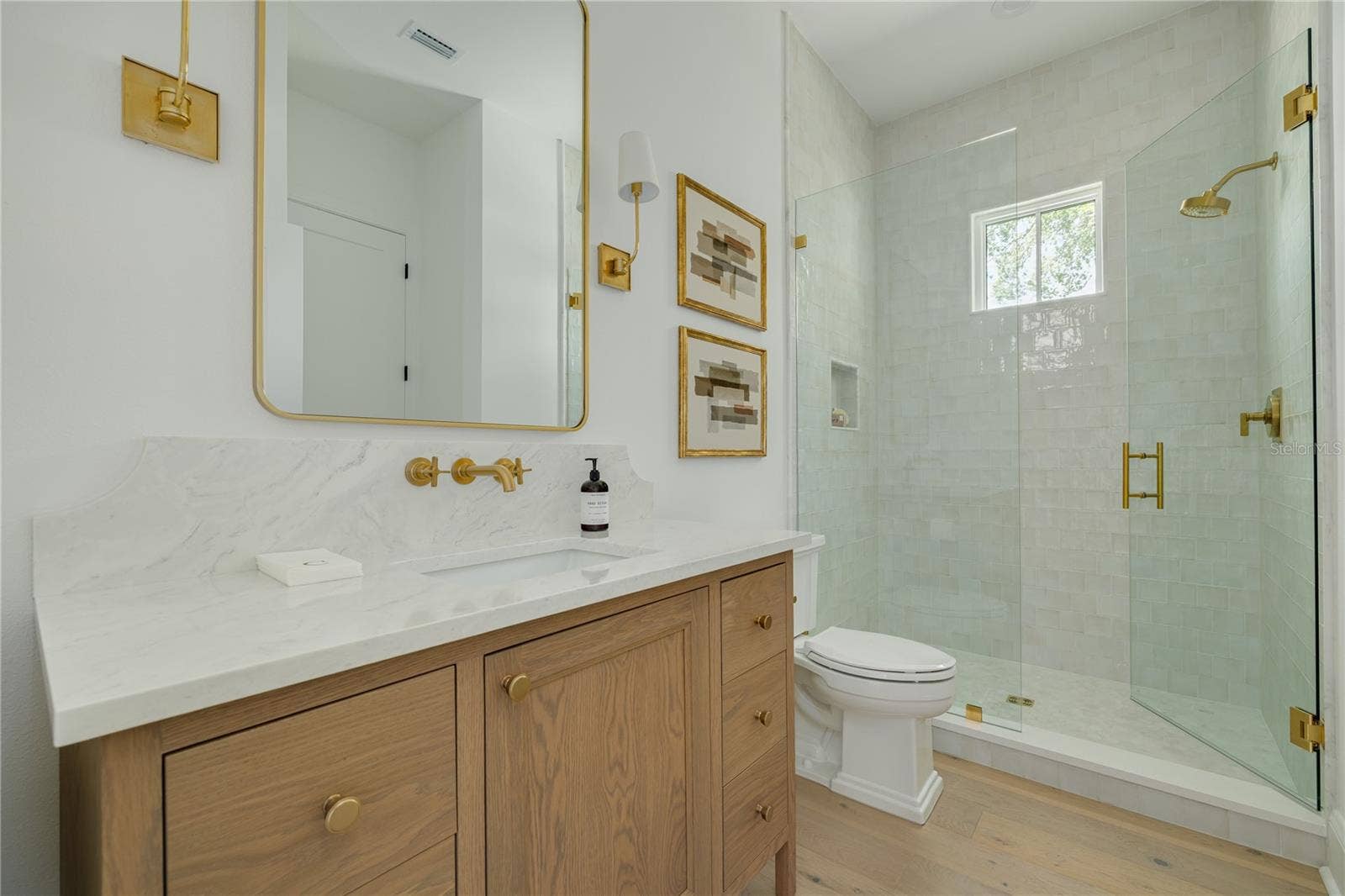808 39TH AVENUE NE, St Petersburg, FL 33703 808 39TH AVENUE NE, St Petersburg, FL 33703