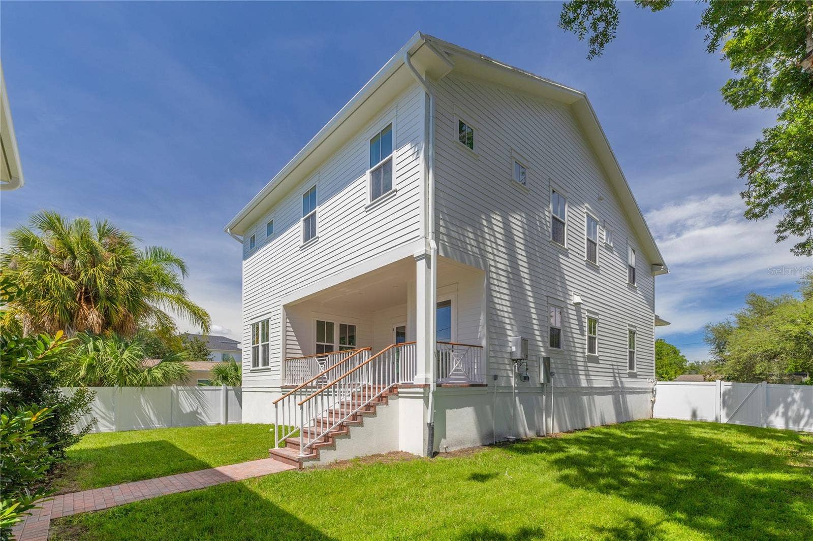 808 39TH AVENUE NE, St Petersburg, FL 33703 808 39TH AVENUE NE, St Petersburg, FL 33703