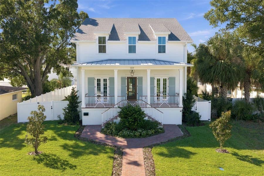 Property photo for 808 39TH AVENUE NE, St Petersburg, FL