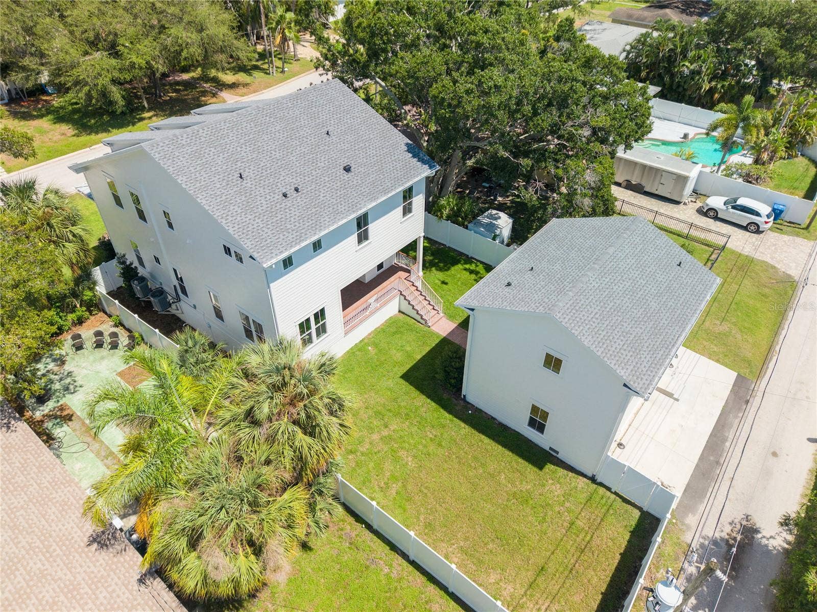 808 39TH AVENUE NE, St Petersburg, FL 33703 808 39TH AVENUE NE, St Petersburg, FL 33703