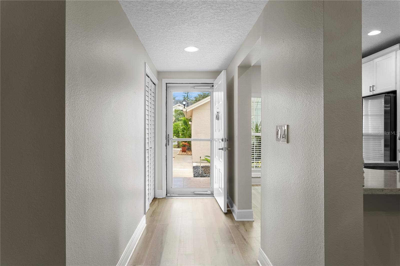11301 HARBOR WAY, #1744, Largo, FL 33774 Step Inside