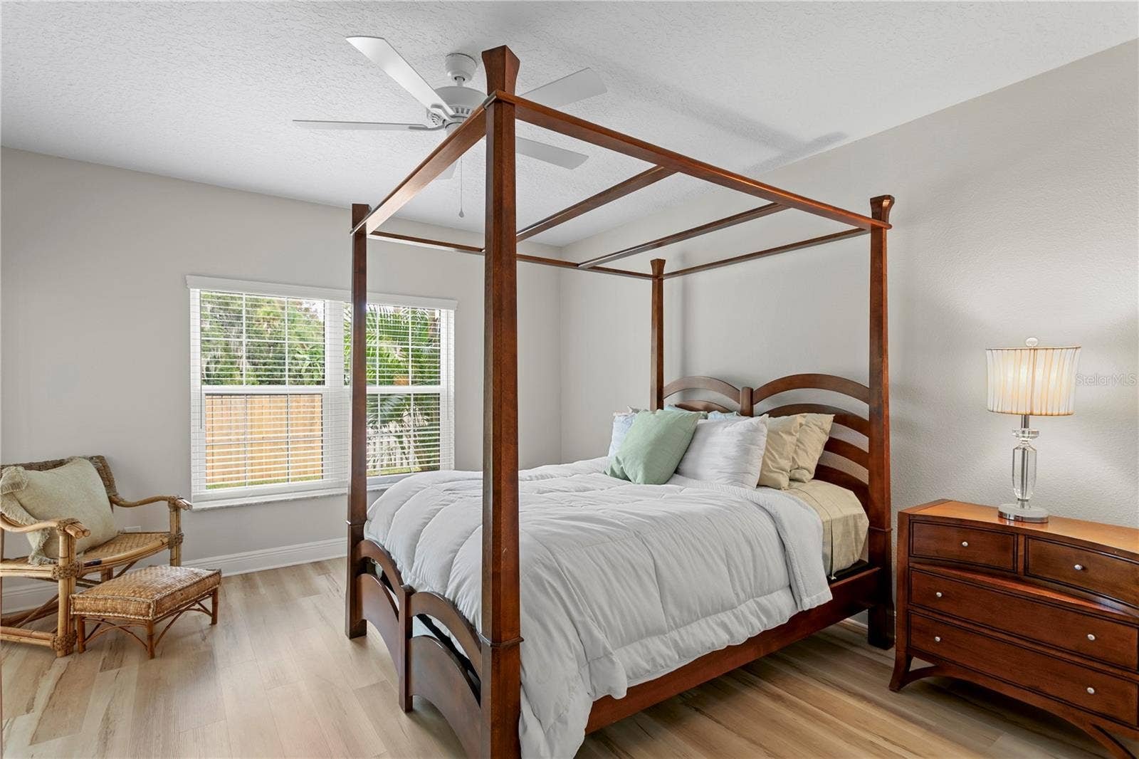 11301 HARBOR WAY, #1744, Largo, FL 33774 Lots of Natural Light