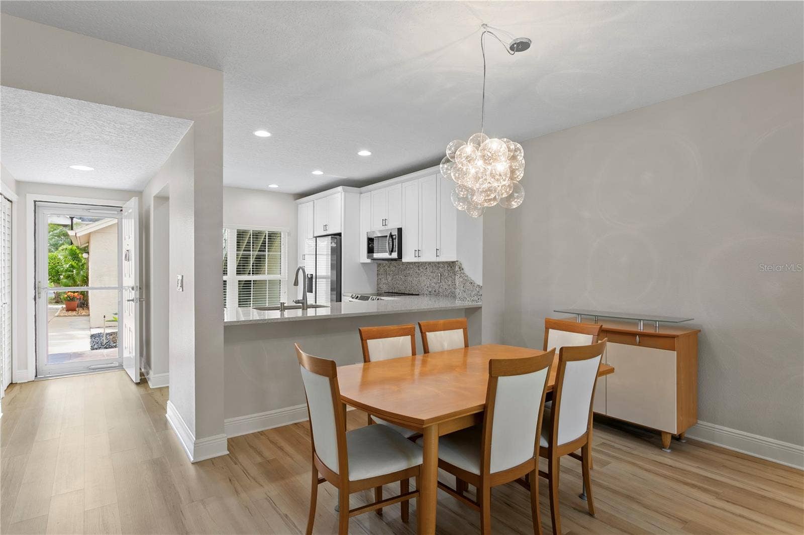 11301 HARBOR WAY, #1744, Largo, FL 33774 Great Flow between Rooms