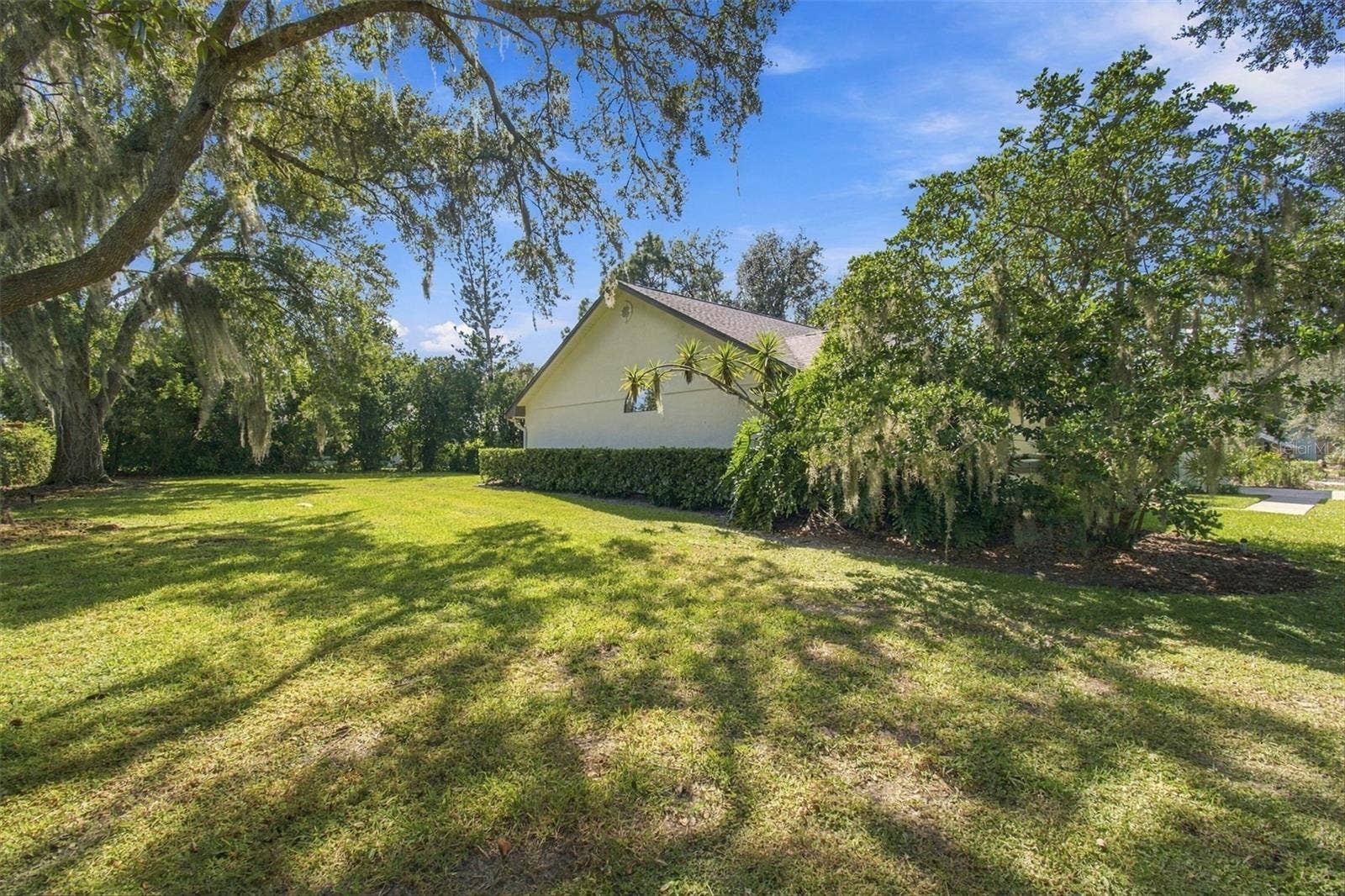 16102 ANCROFT COURT, Tampa, FL 33647 16102 ANCROFT COURT, Tampa, FL 33647