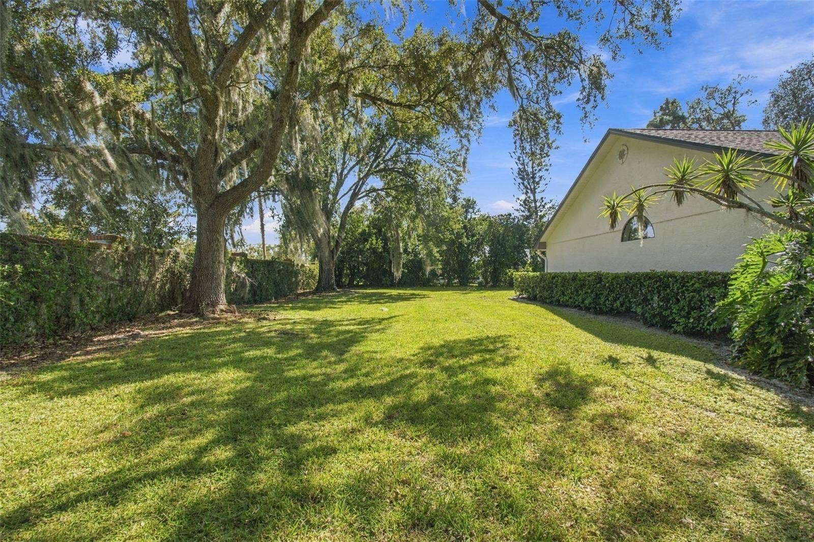 16102 ANCROFT COURT, Tampa, FL 33647 16102 ANCROFT COURT, Tampa, FL 33647