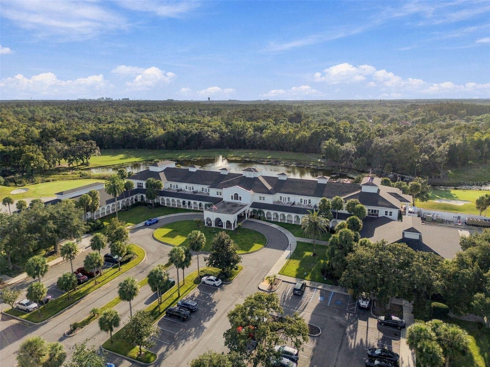 16102 ANCROFT COURT, Tampa, FL 33647 Tampa Palms golf and country club memberships are available.